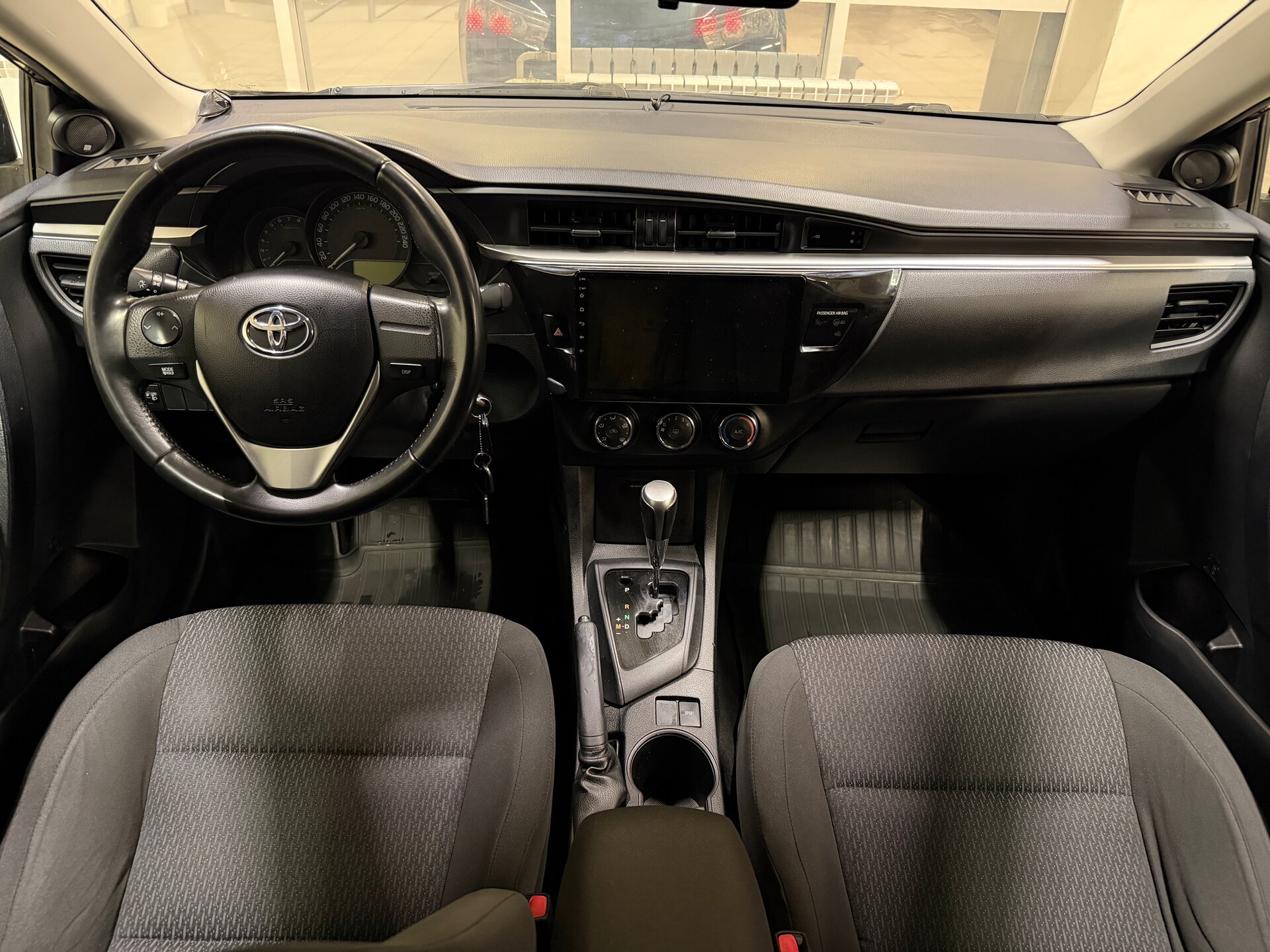 Toyota Corolla, XI (E160, E170, E180) 2014