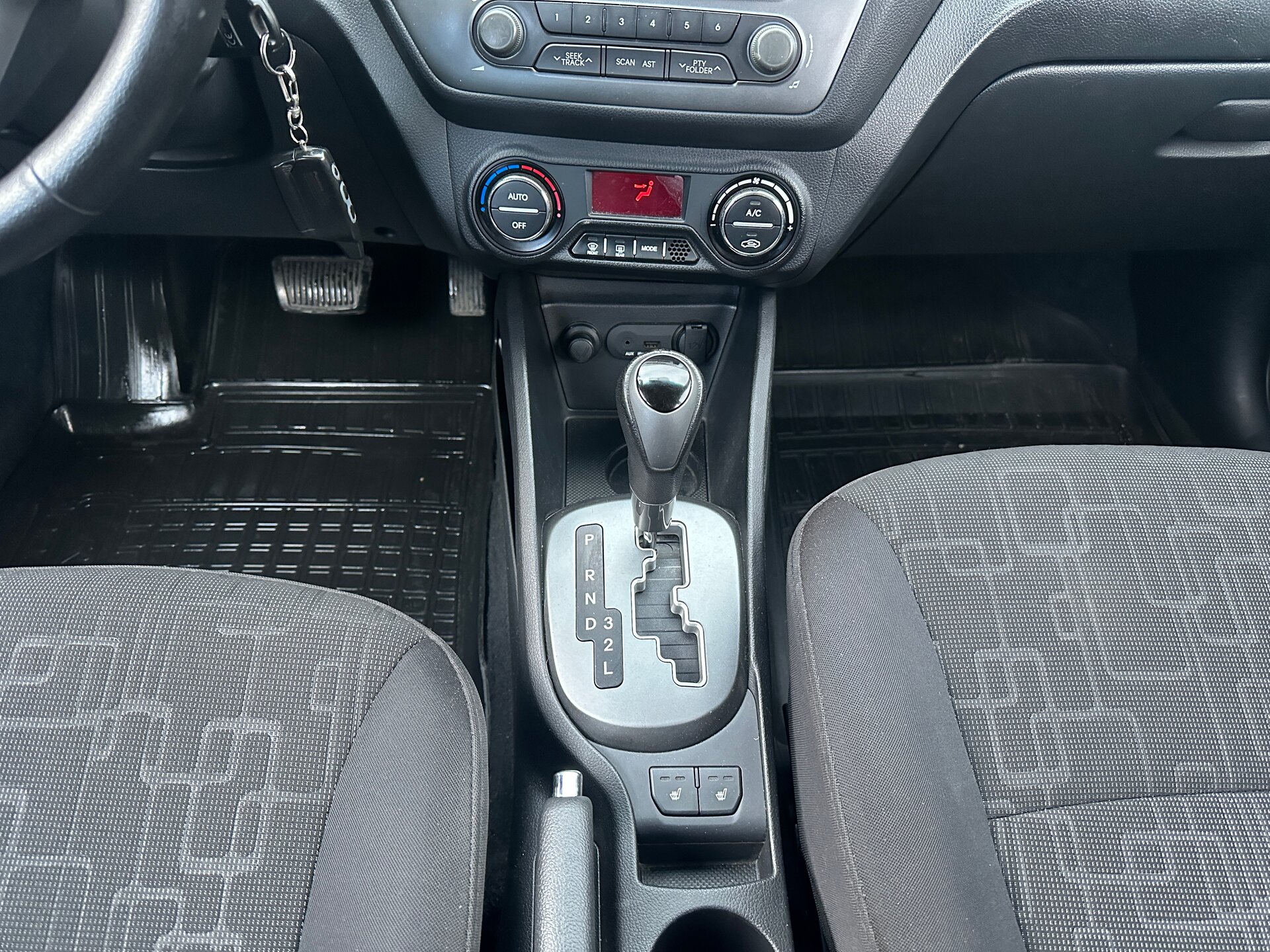 Kia Rio, III 2013