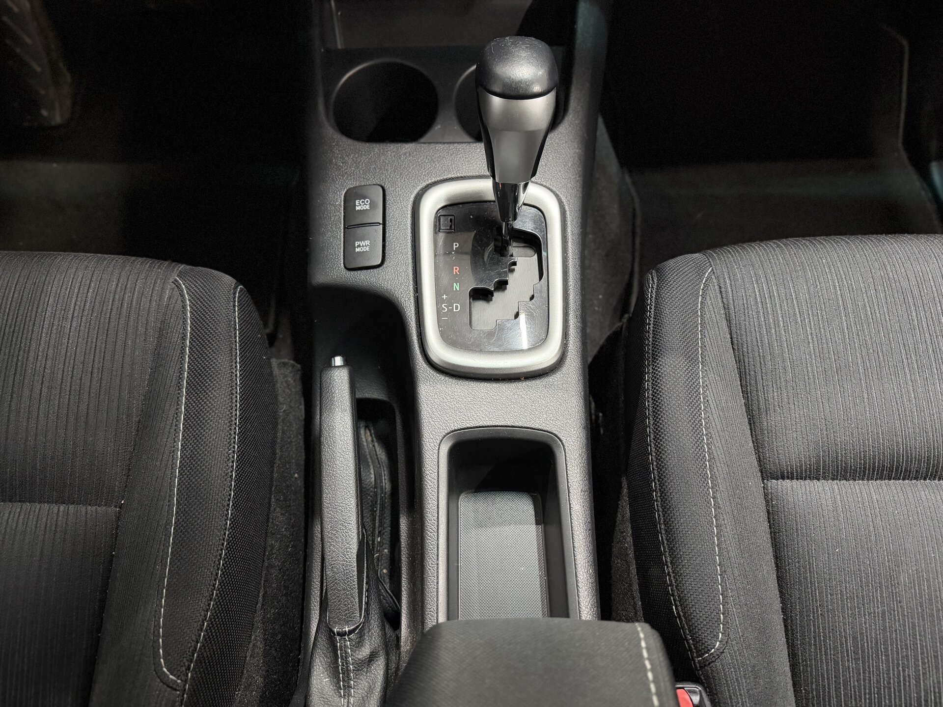 Toyota Hilux, VIII 2015