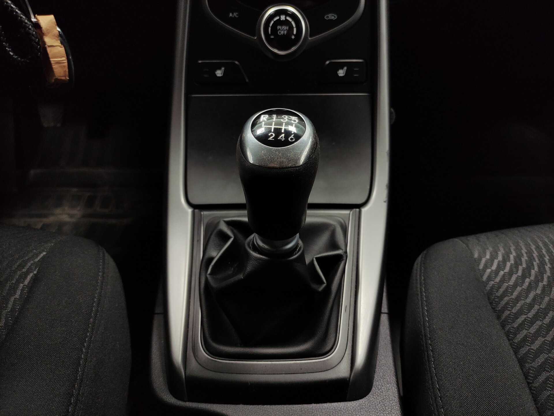 Hyundai Elantra, V (MD) Рестайлинг 2014