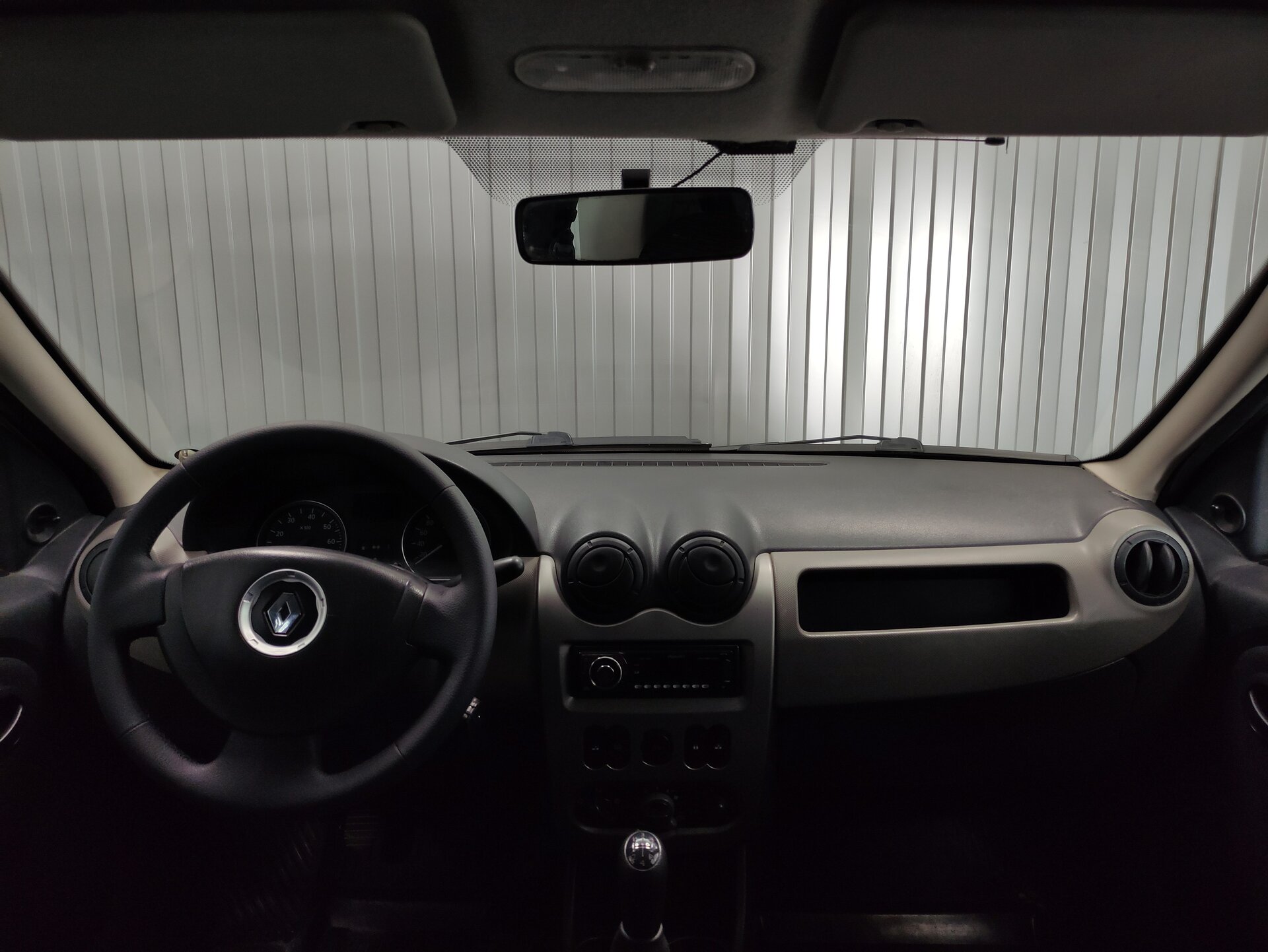 Renault Logan, I Рестайлинг 2010