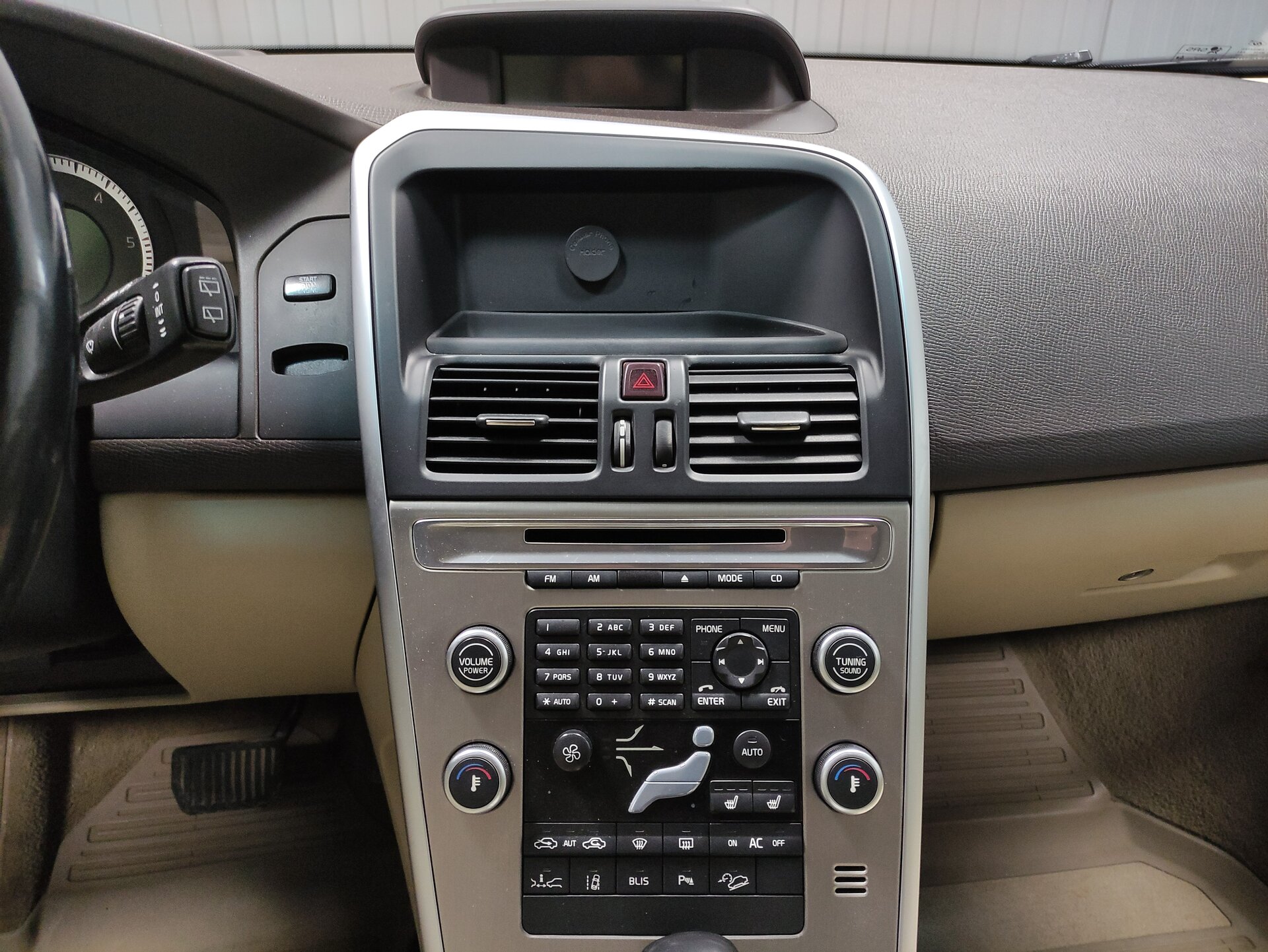 Volvo XC60, I 2010