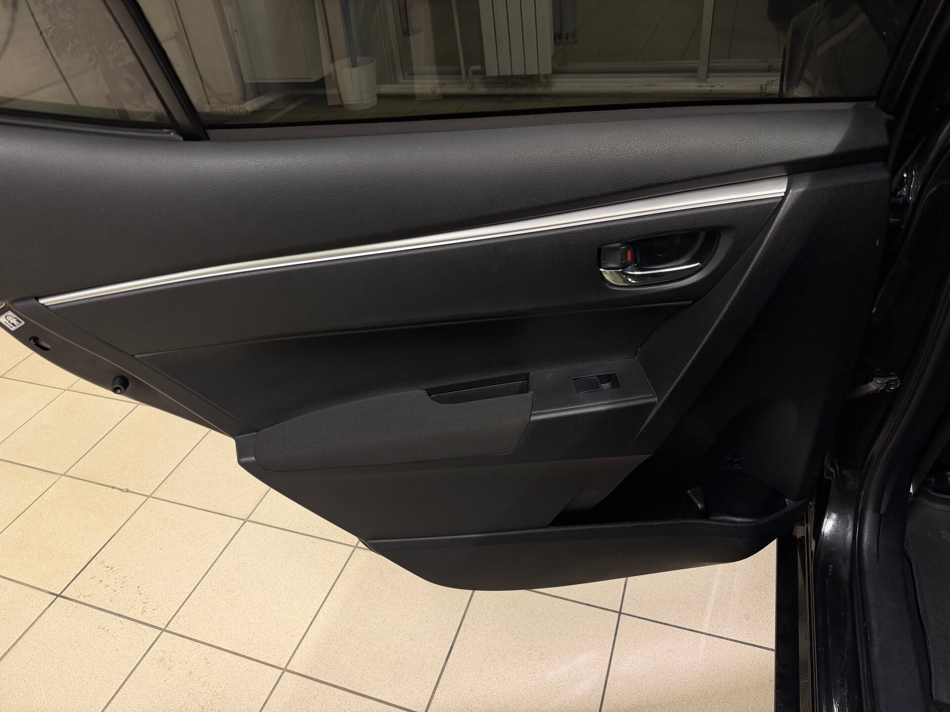 Toyota Corolla, XI (E160, E170, E180) 2014