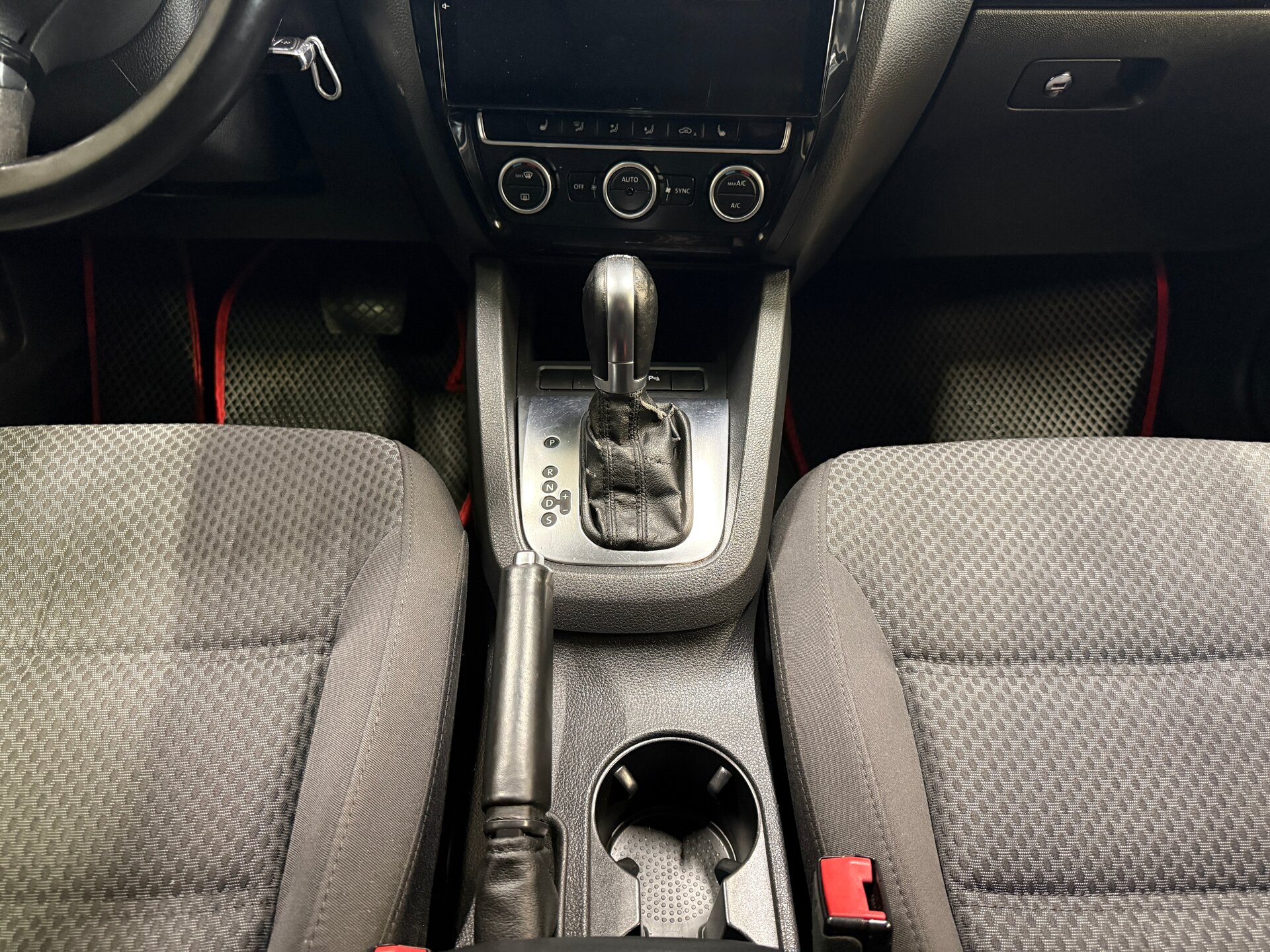 Volkswagen Jetta, VI 2012 Volkswagen Jetta, VI 2012