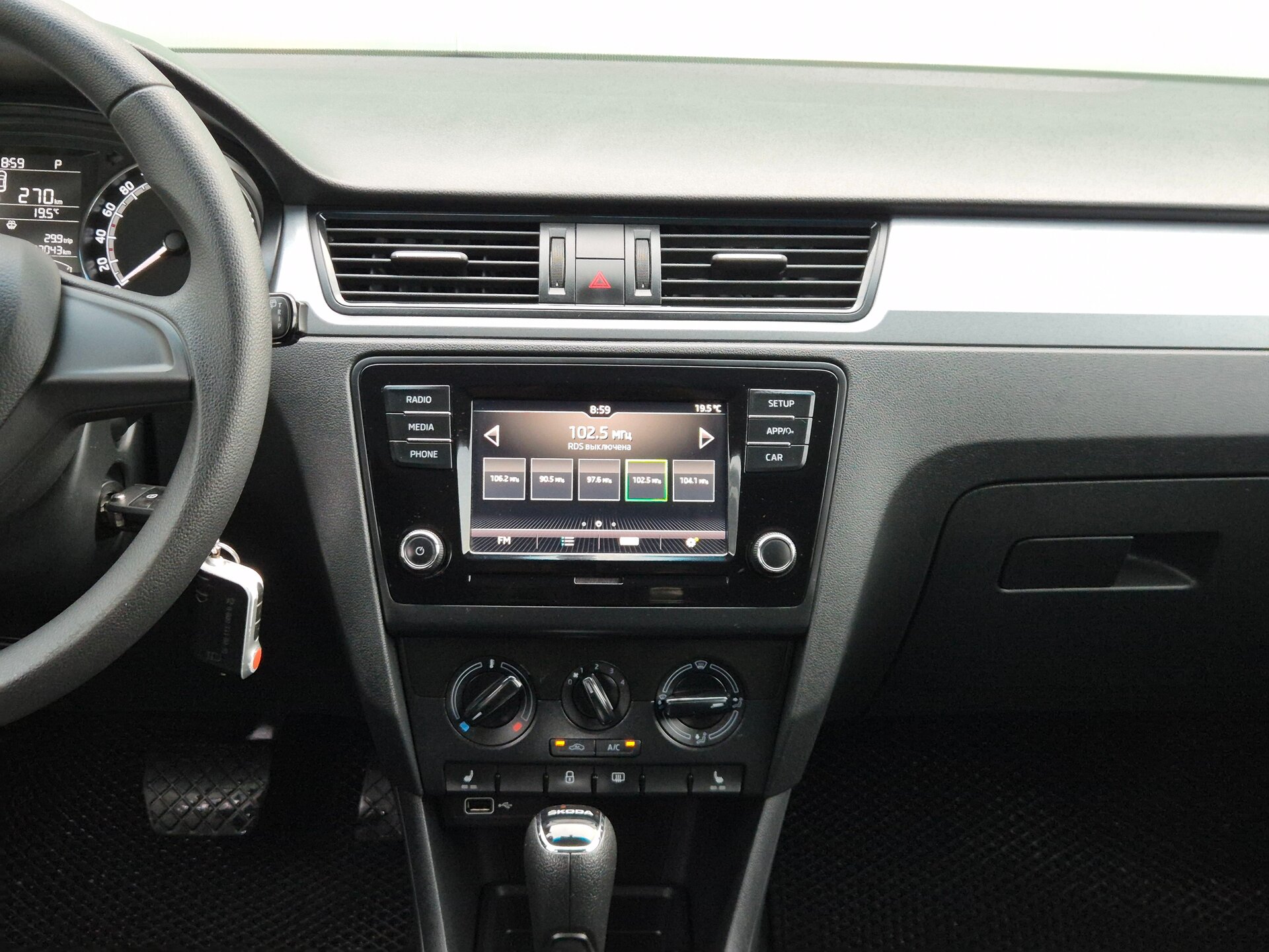 Skoda Rapid, I Рестайлинг 2018 Skoda Rapid, I Рестайлинг 2018