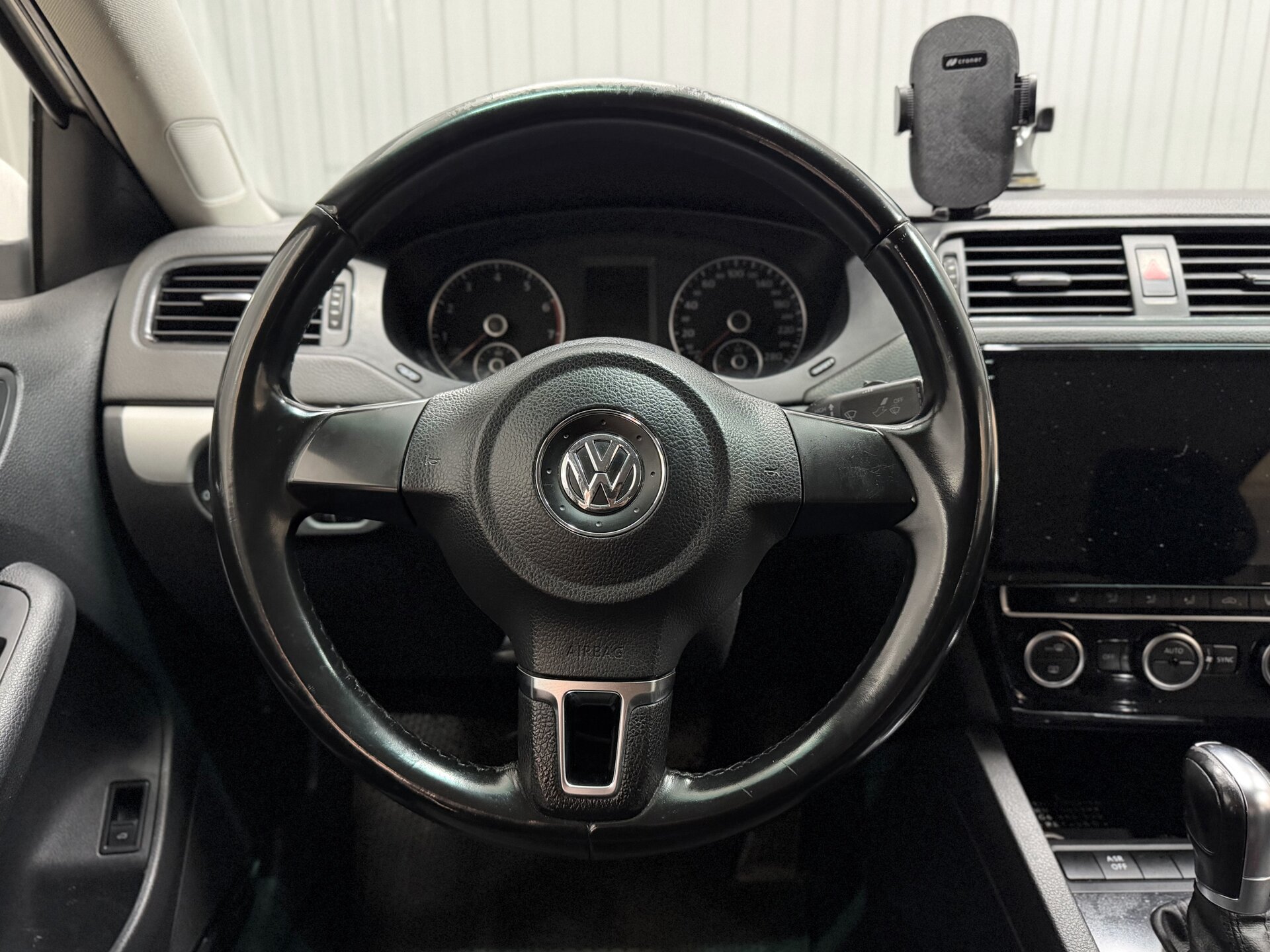 Volkswagen Jetta, VI 2012