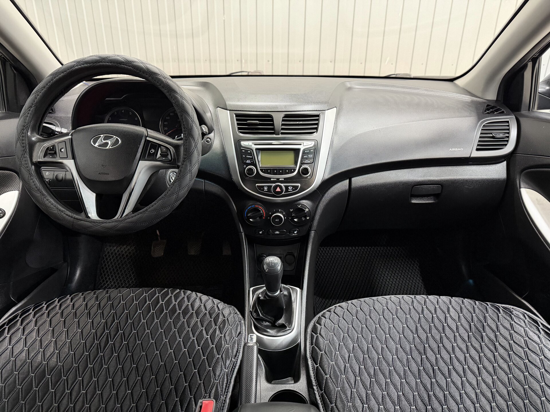 Hyundai Solaris, I 2013