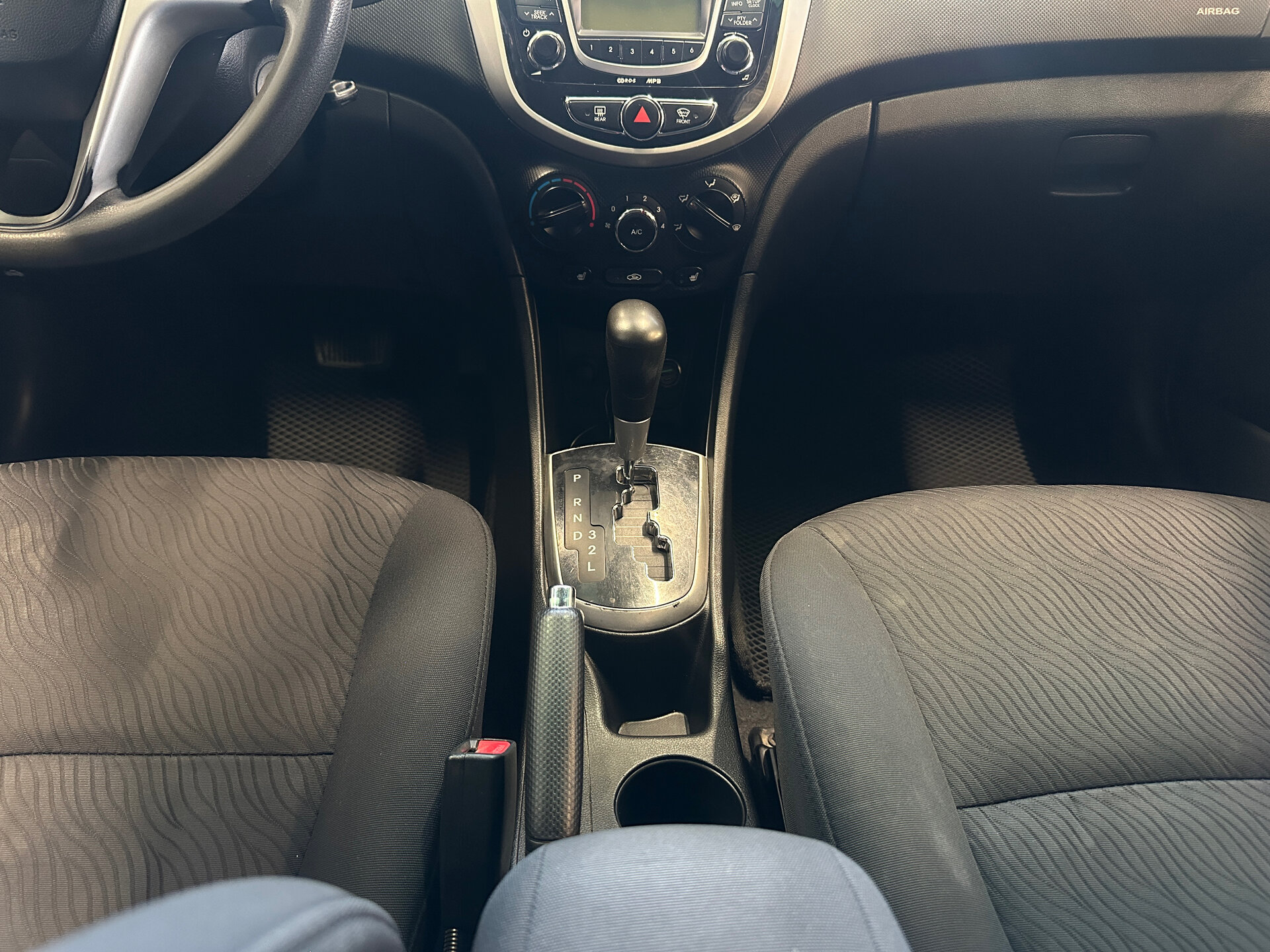 Hyundai Solaris, I 2011 Hyundai Solaris, I 2011