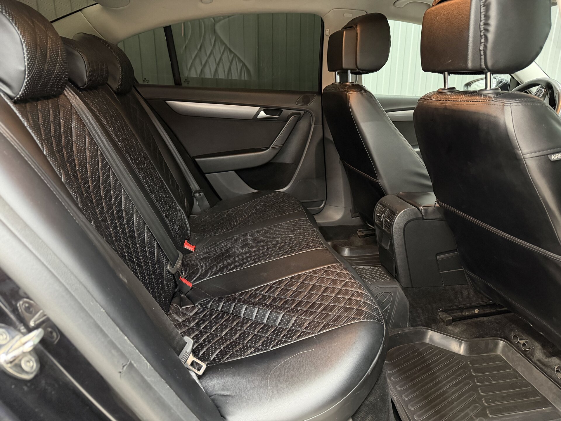 Volkswagen Passat, B7 2011