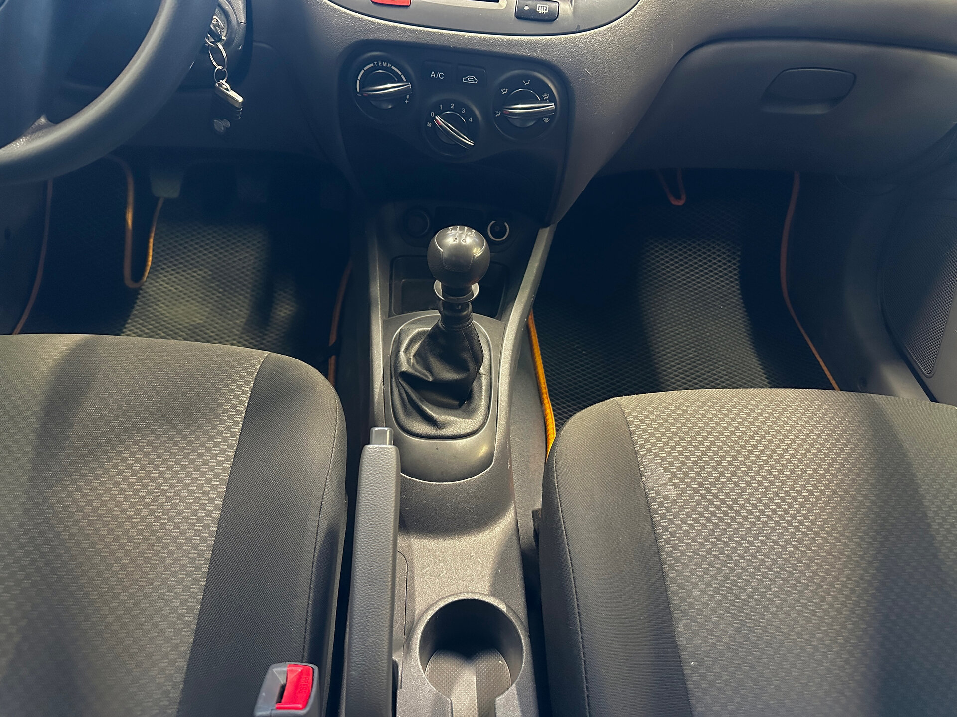 Kia Rio, II Рестайлинг 2011 Kia Rio, II Рестайлинг 2011