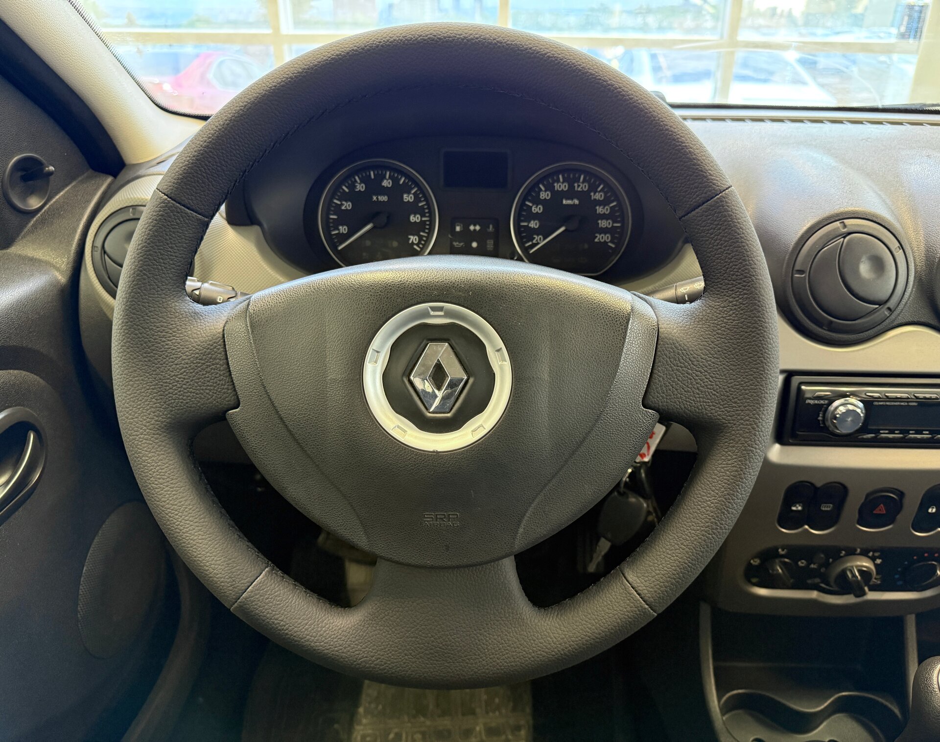 Renault Logan, I Рестайлинг 2012 Renault Logan, I Рестайлинг 2012