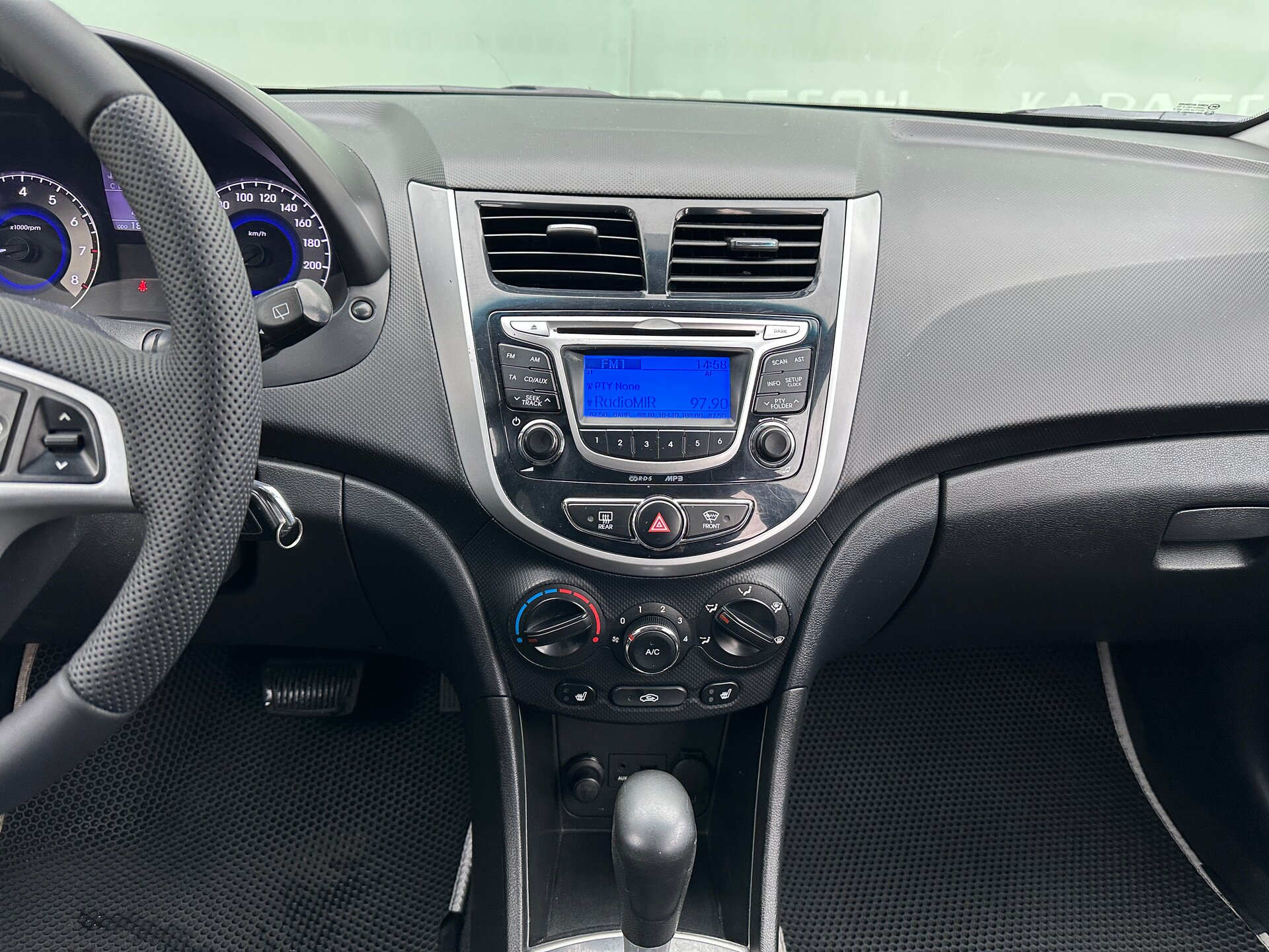 Hyundai Solaris, I 2013