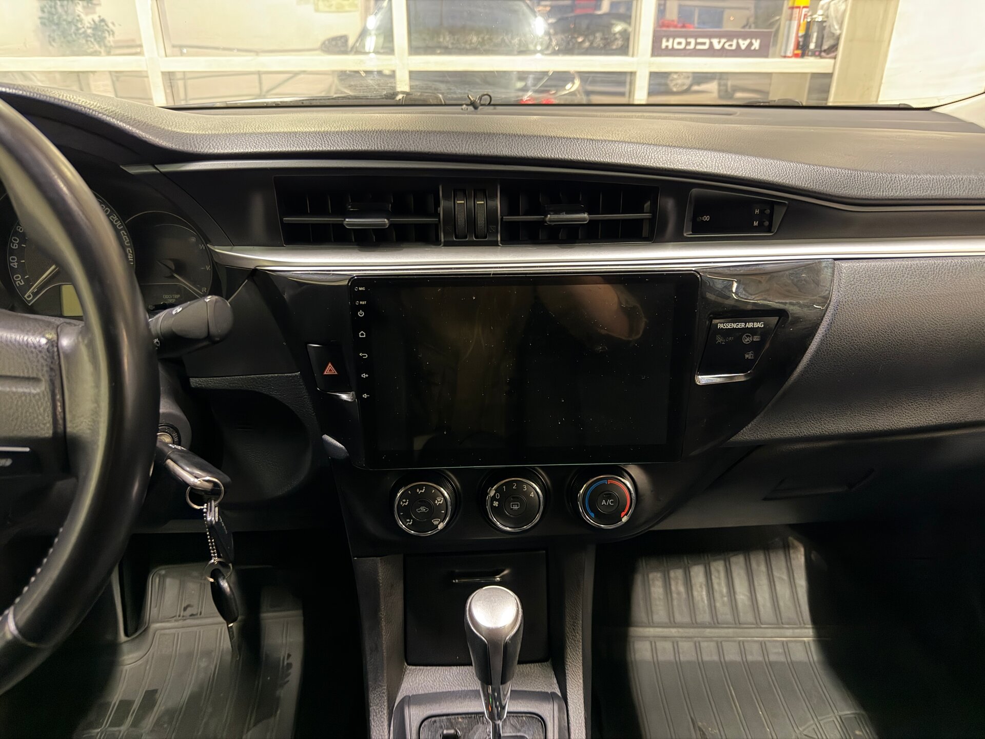 Toyota Corolla, XI (E160, E170, E180) 2014