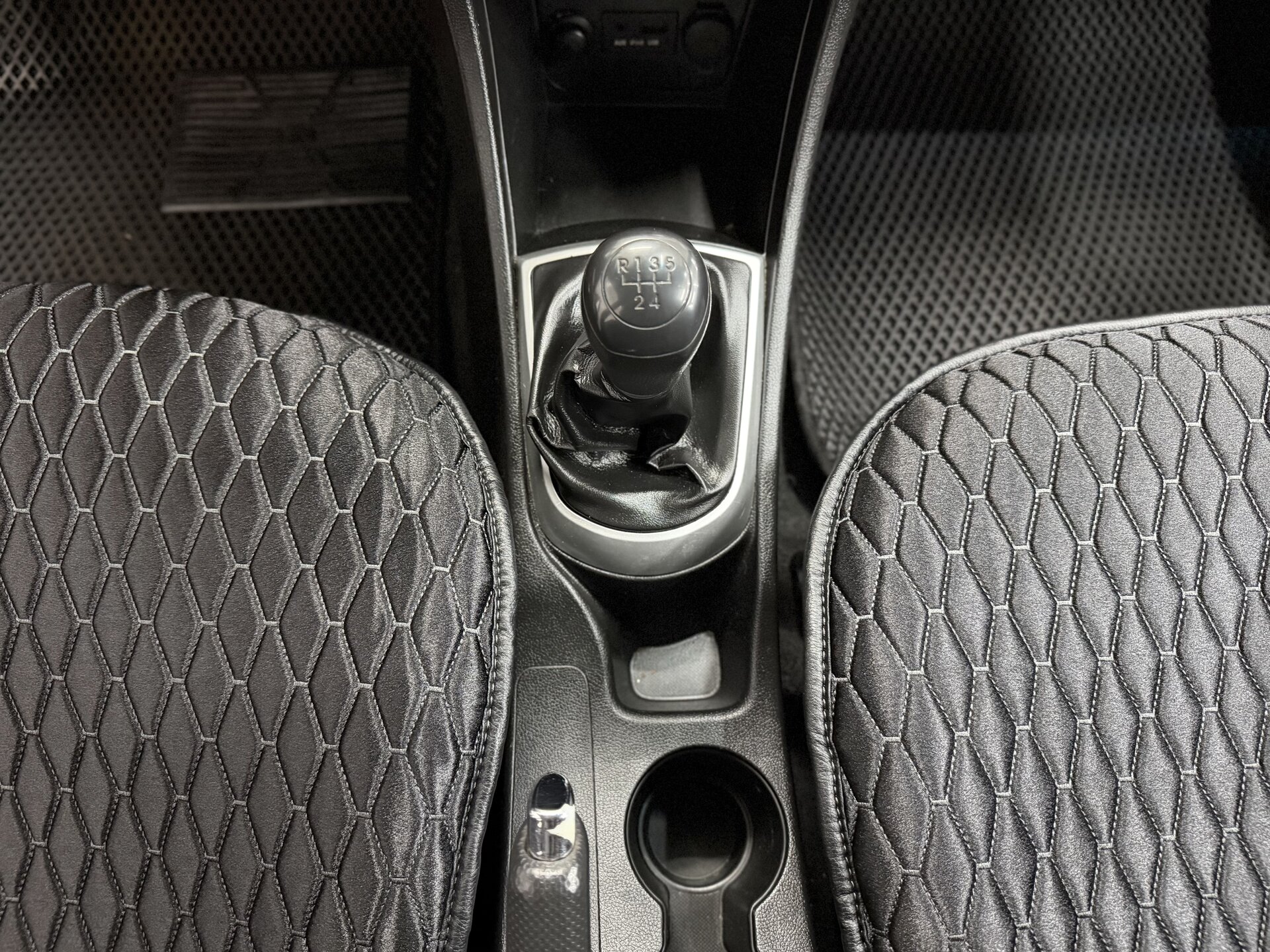 Hyundai Solaris, I 2013