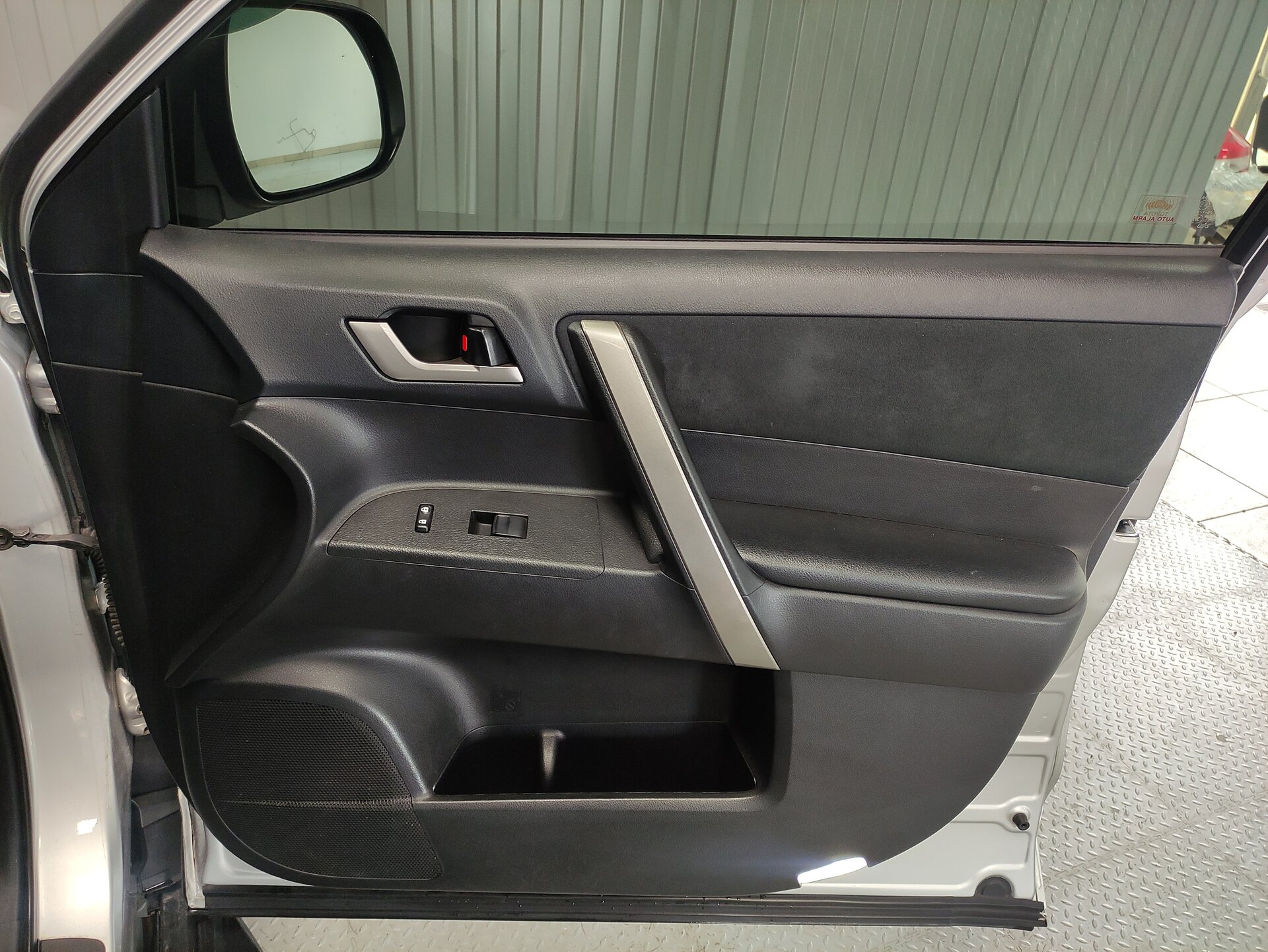 Toyota Highlander, II (XU40) Рестайлинг 2012