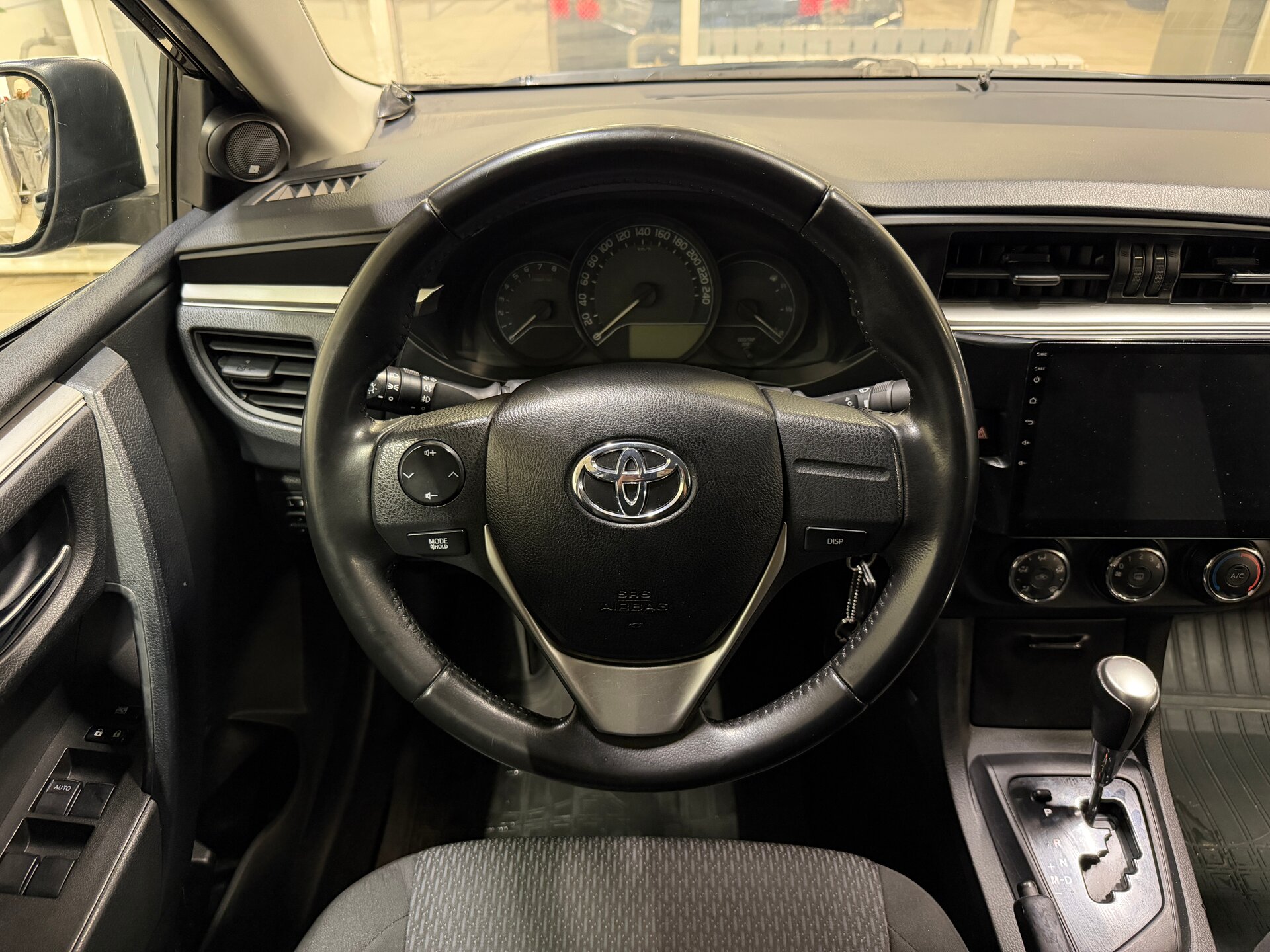 Toyota Corolla, XI (E160, E170, E180) 2014