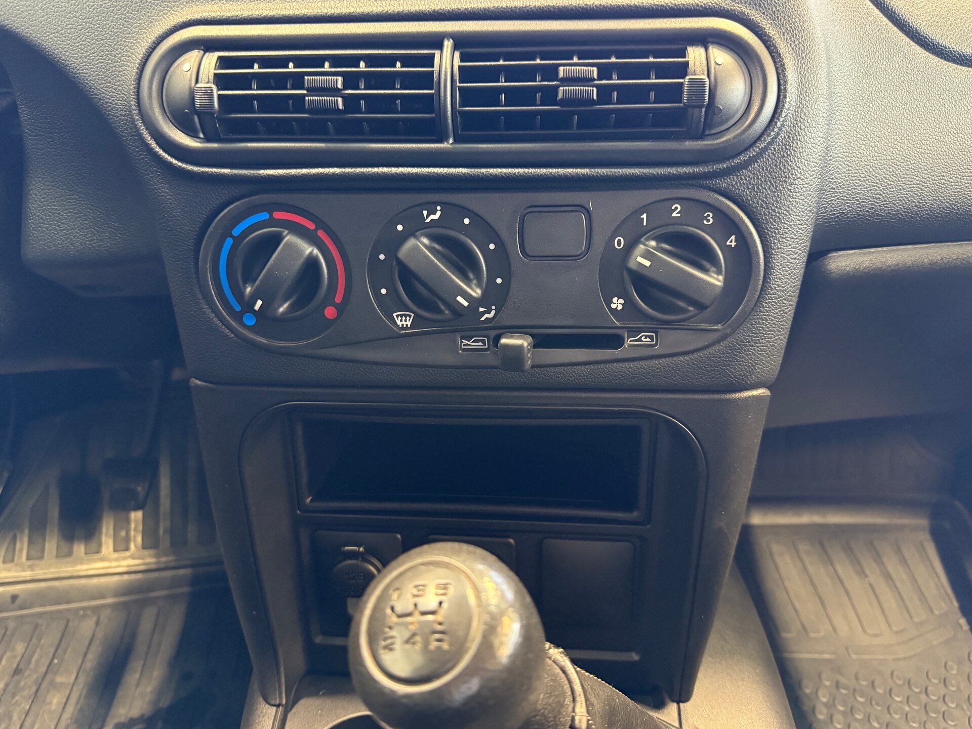 Lada (ВАЗ) Niva Travel, I 2022 Lada (ВАЗ) Niva Travel, I 2022
