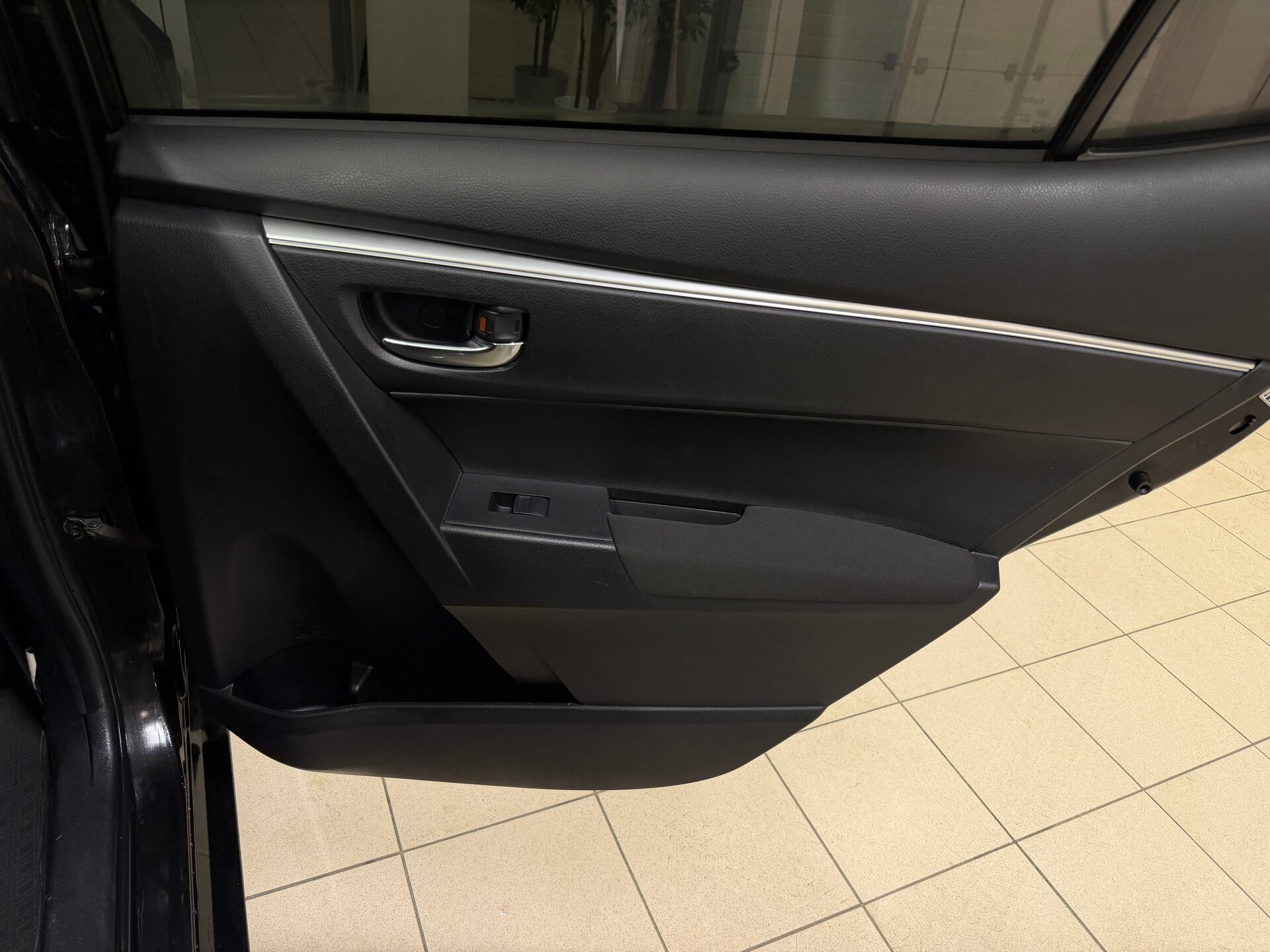 Toyota Corolla, XI (E160, E170, E180) 2014