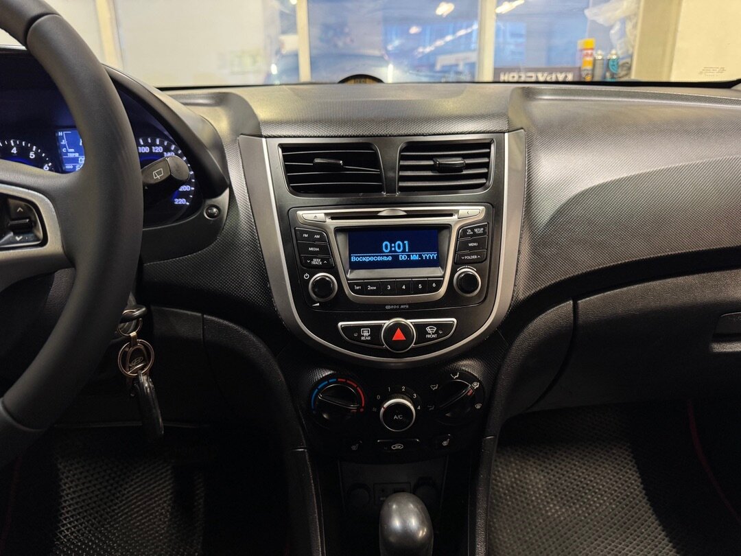 Hyundai Solaris, I 2012