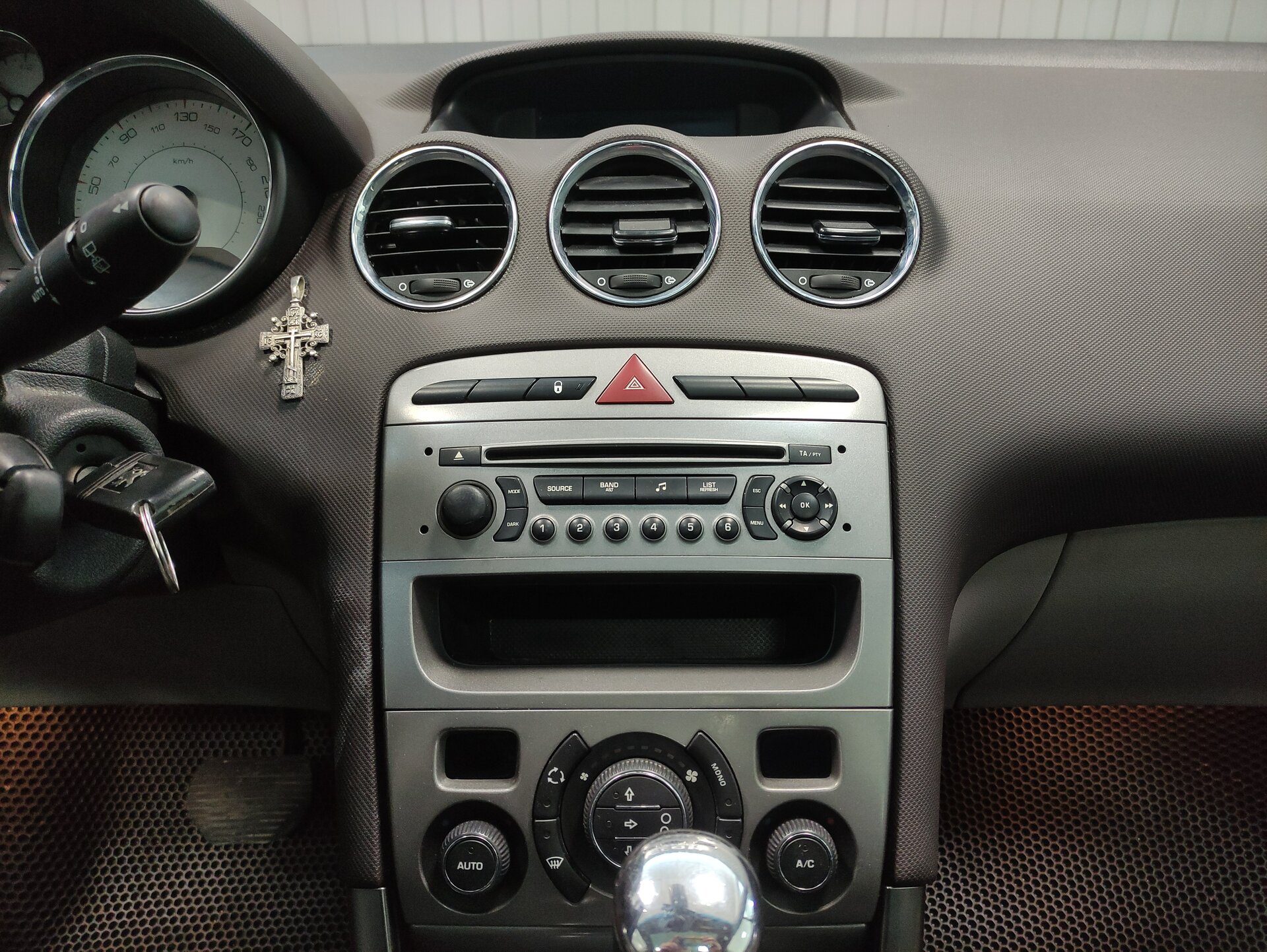 Peugeot 308, I Рестайлинг 2011