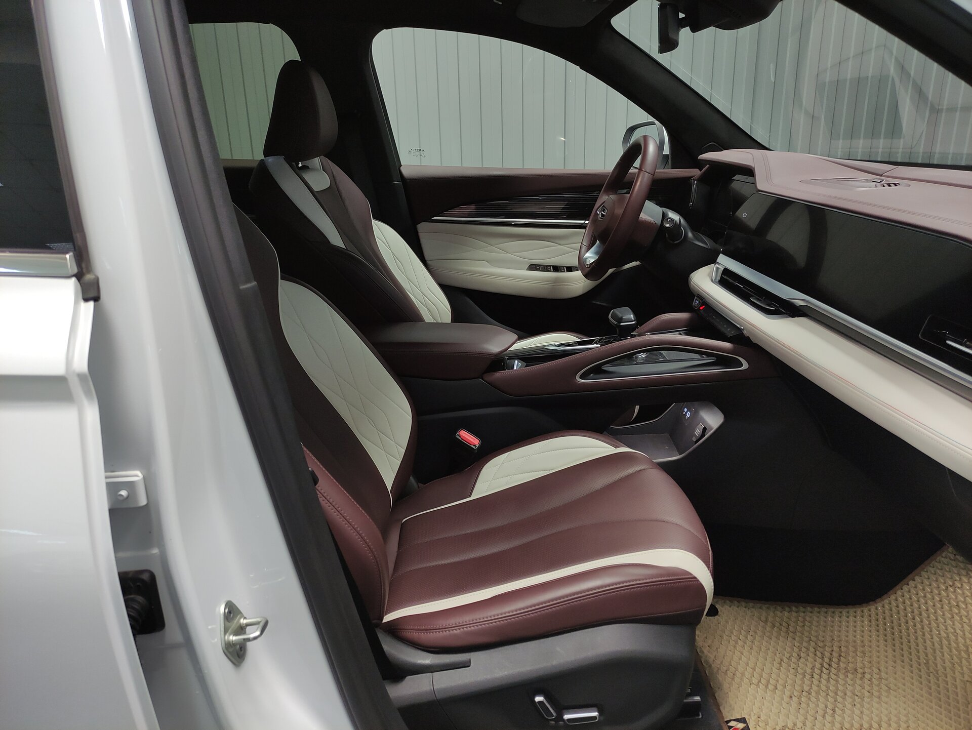 Geely Monjaro, I 2023