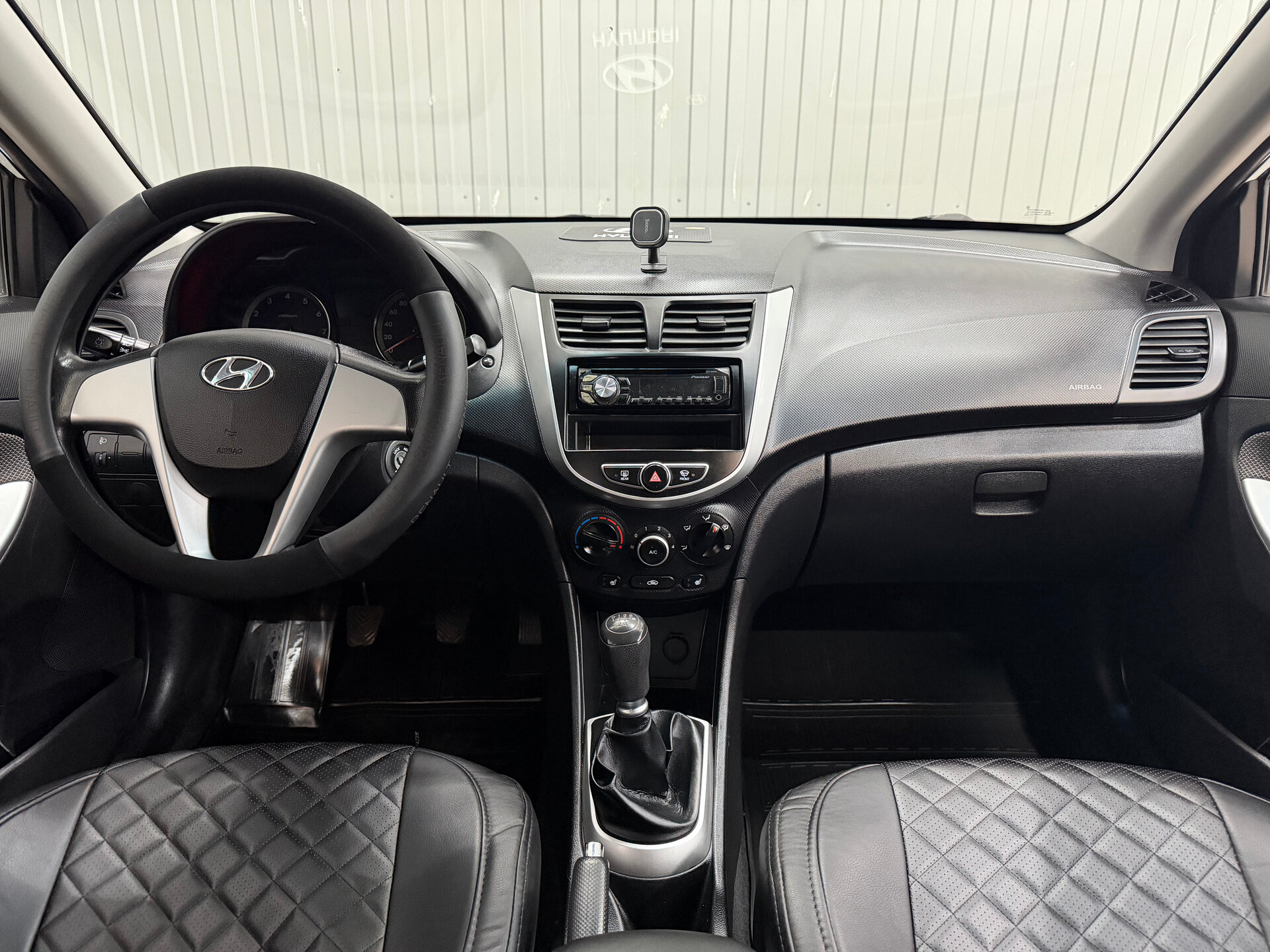 Hyundai Solaris, I 2014