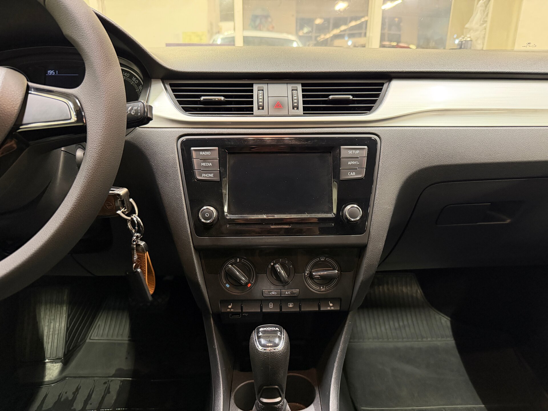 Skoda Rapid, I Рестайлинг 2019 Skoda Rapid, I Рестайлинг 2019