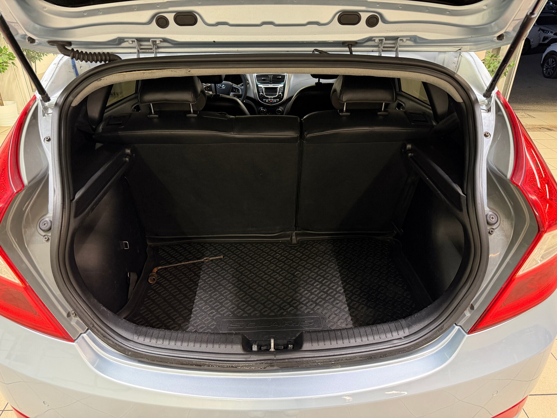 Hyundai Solaris, I 2011