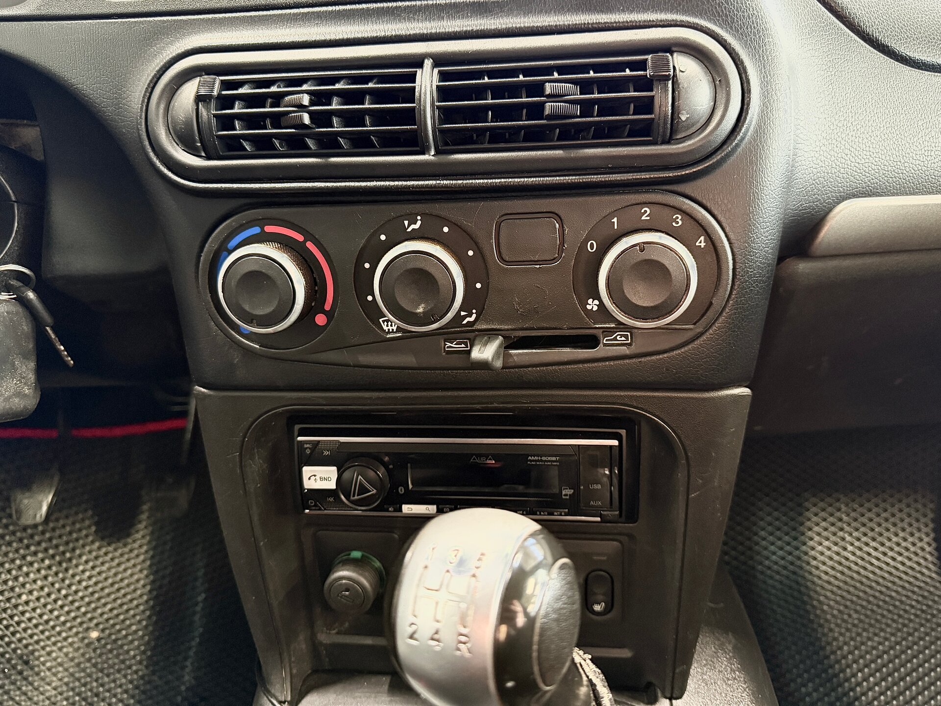 Chevrolet Niva, I Рестайлинг 2011