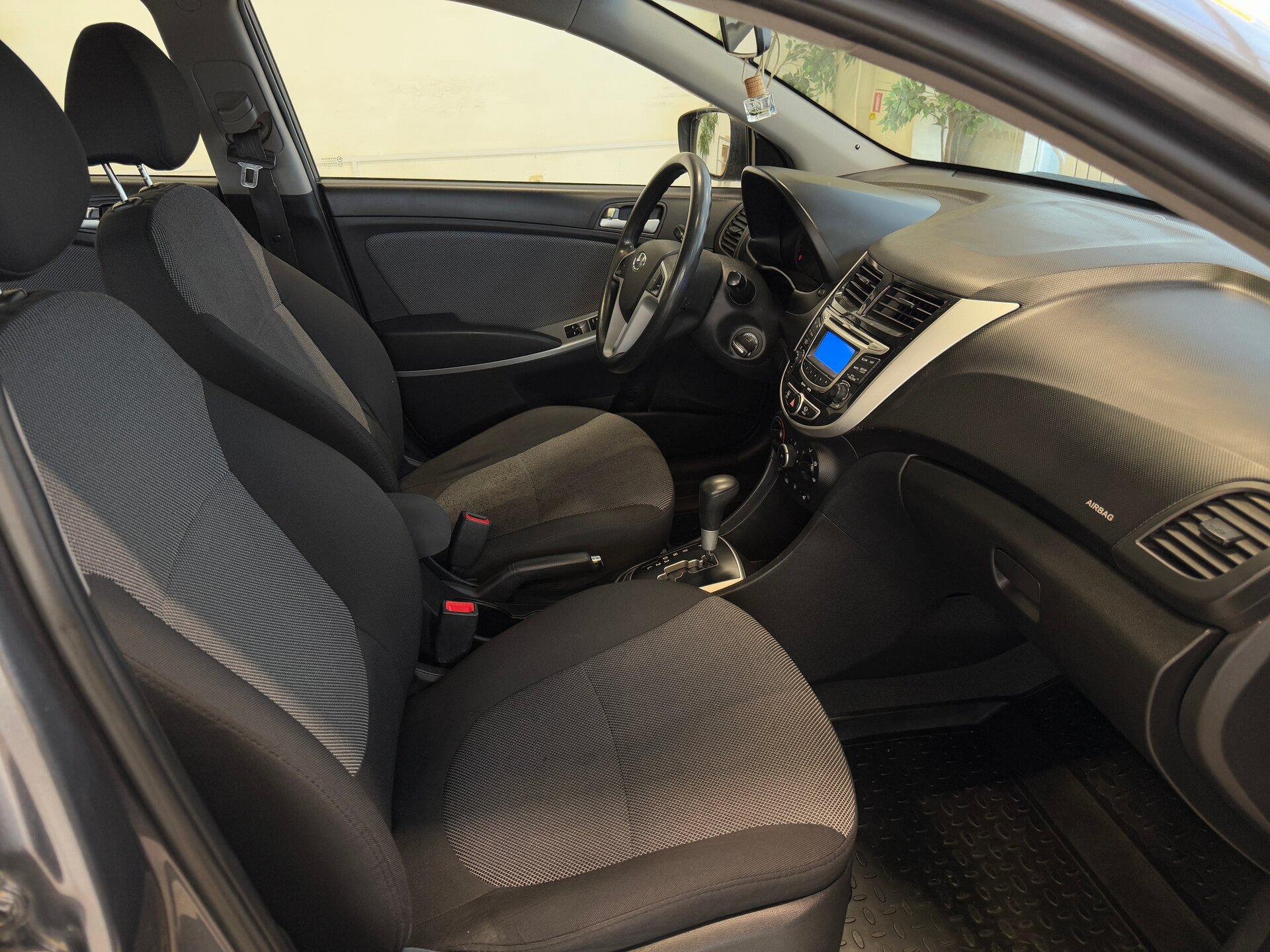 Hyundai Solaris, I 2013 Hyundai Solaris, I 2013