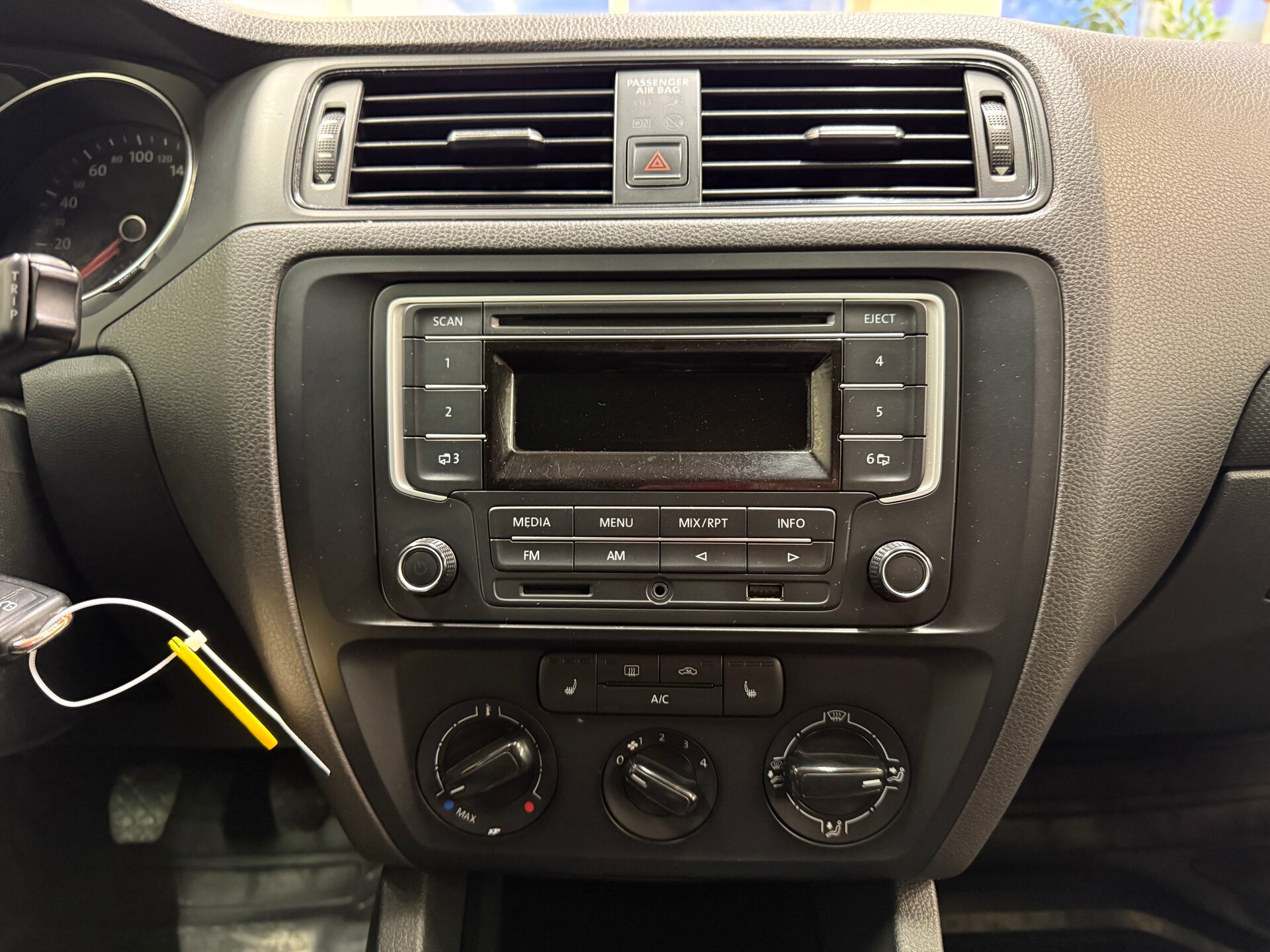 Volkswagen Jetta, VI 2015