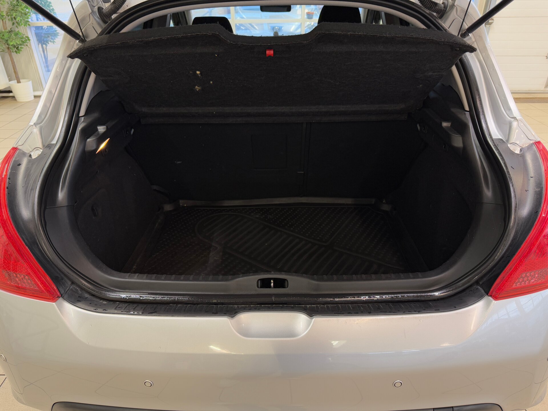 Peugeot 308, I Рестайлинг 2011