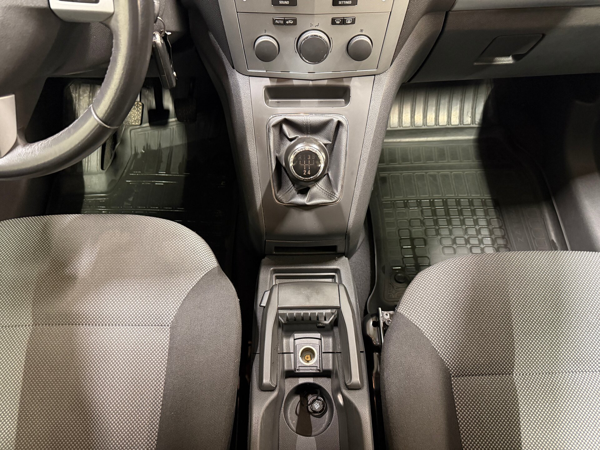 Opel Zafira, B Рестайлинг 2012