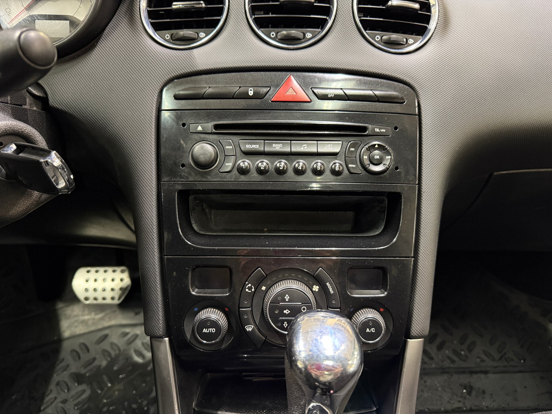 Peugeot 308, I Рестайлинг 2011
