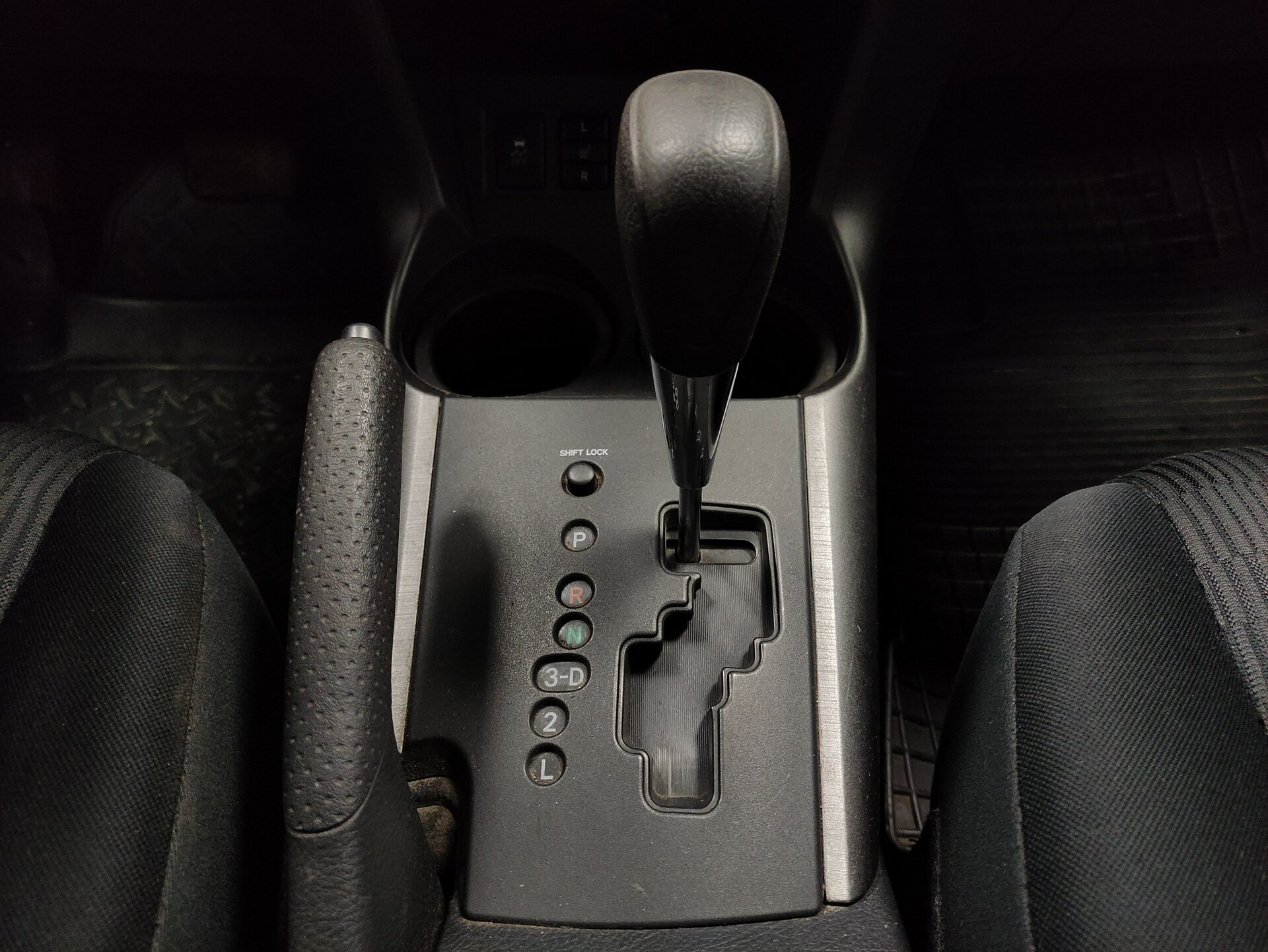 Toyota RAV4, III (XA30) 2010
