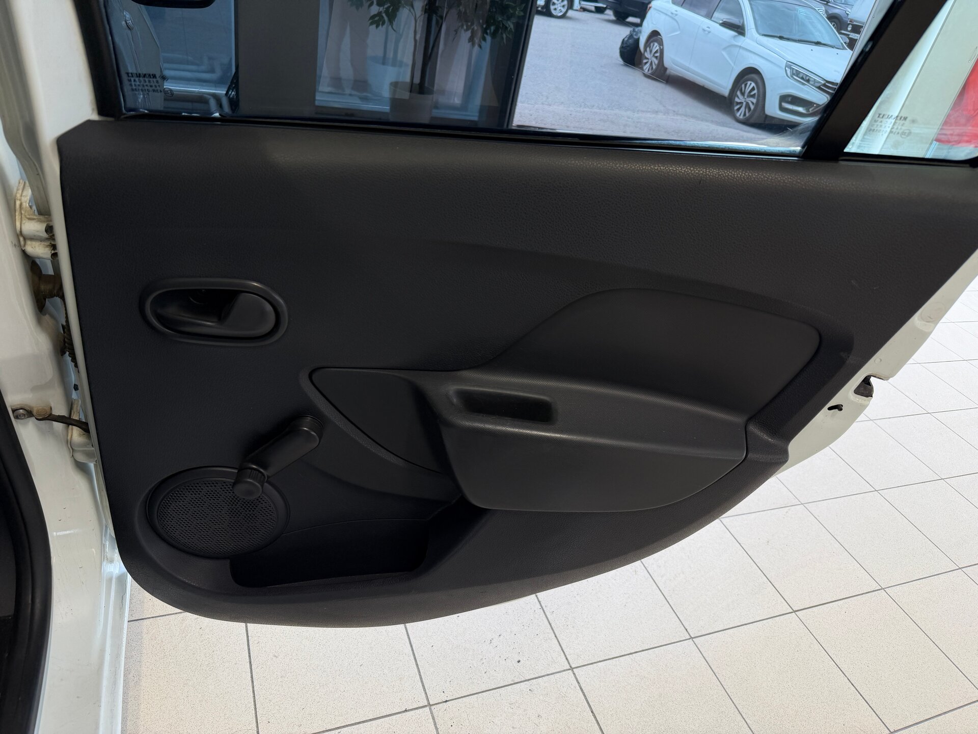 Renault Logan, II 2017 Renault Logan, II 2017