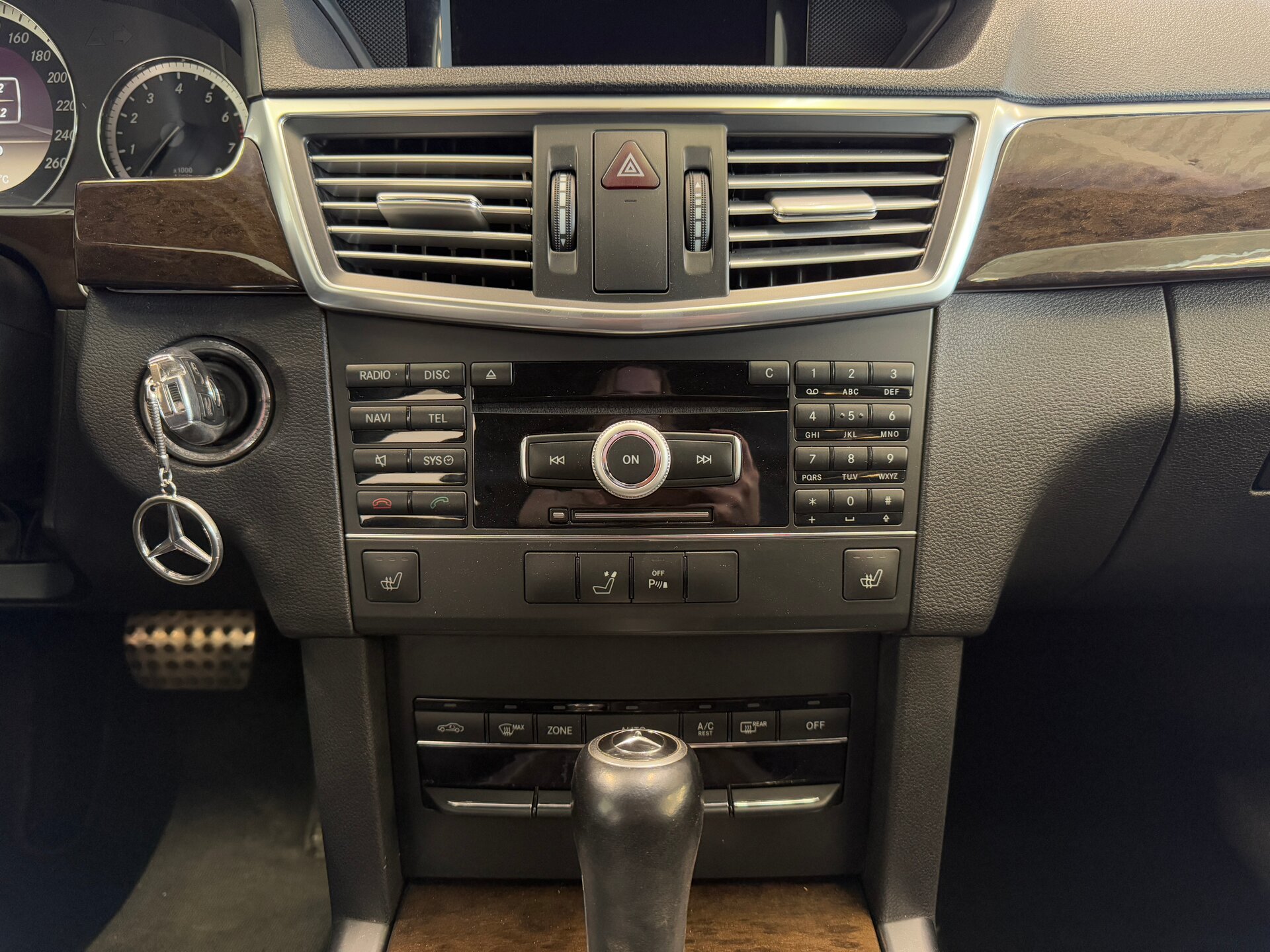 Mercedes-Benz E-Класс, IV (W212, S212, C207) 2011