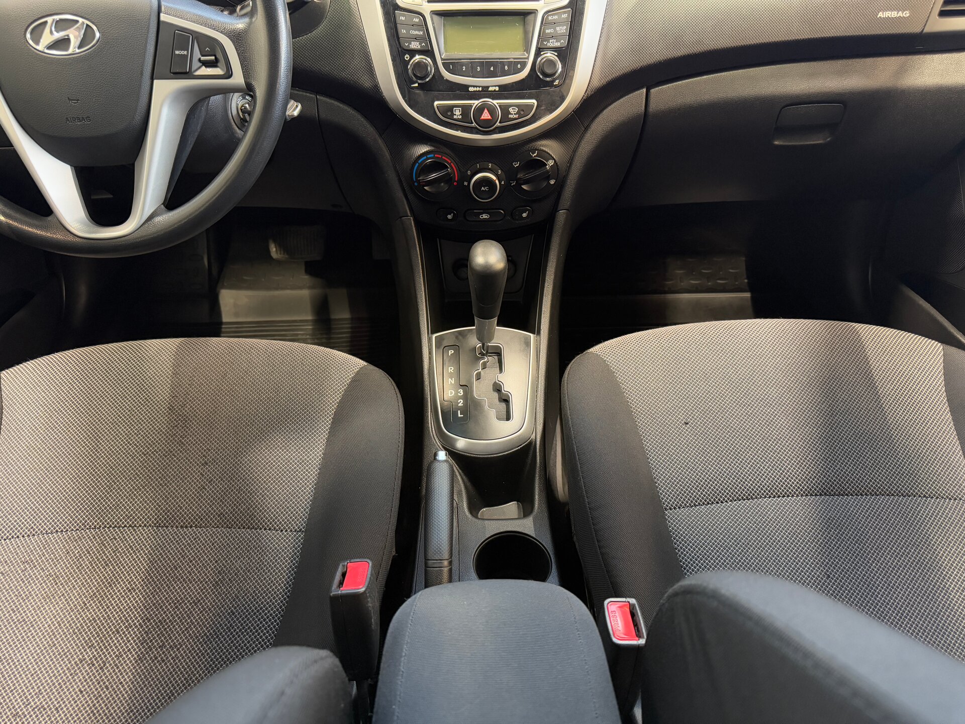 Hyundai Solaris, I 2013 Hyundai Solaris, I 2013