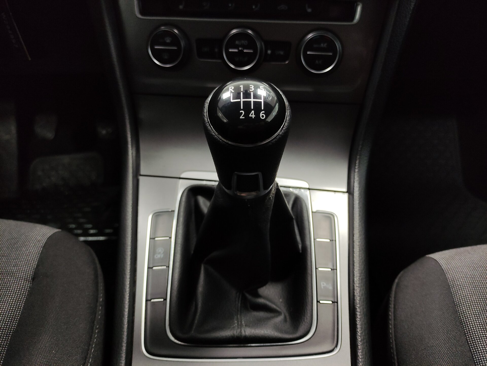 Volkswagen Golf, VII 2014