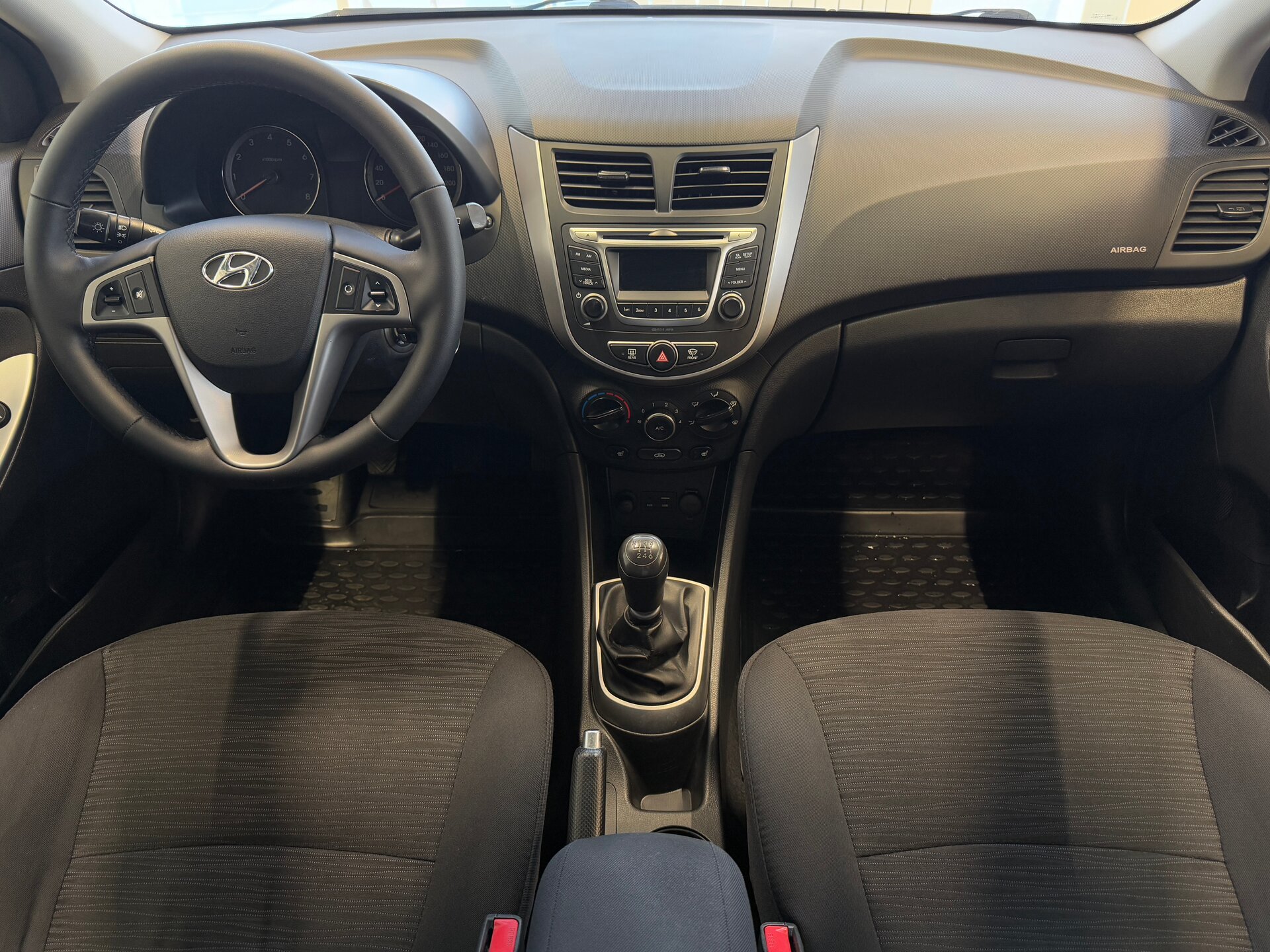 Hyundai Solaris, I Рестайлинг 2016
