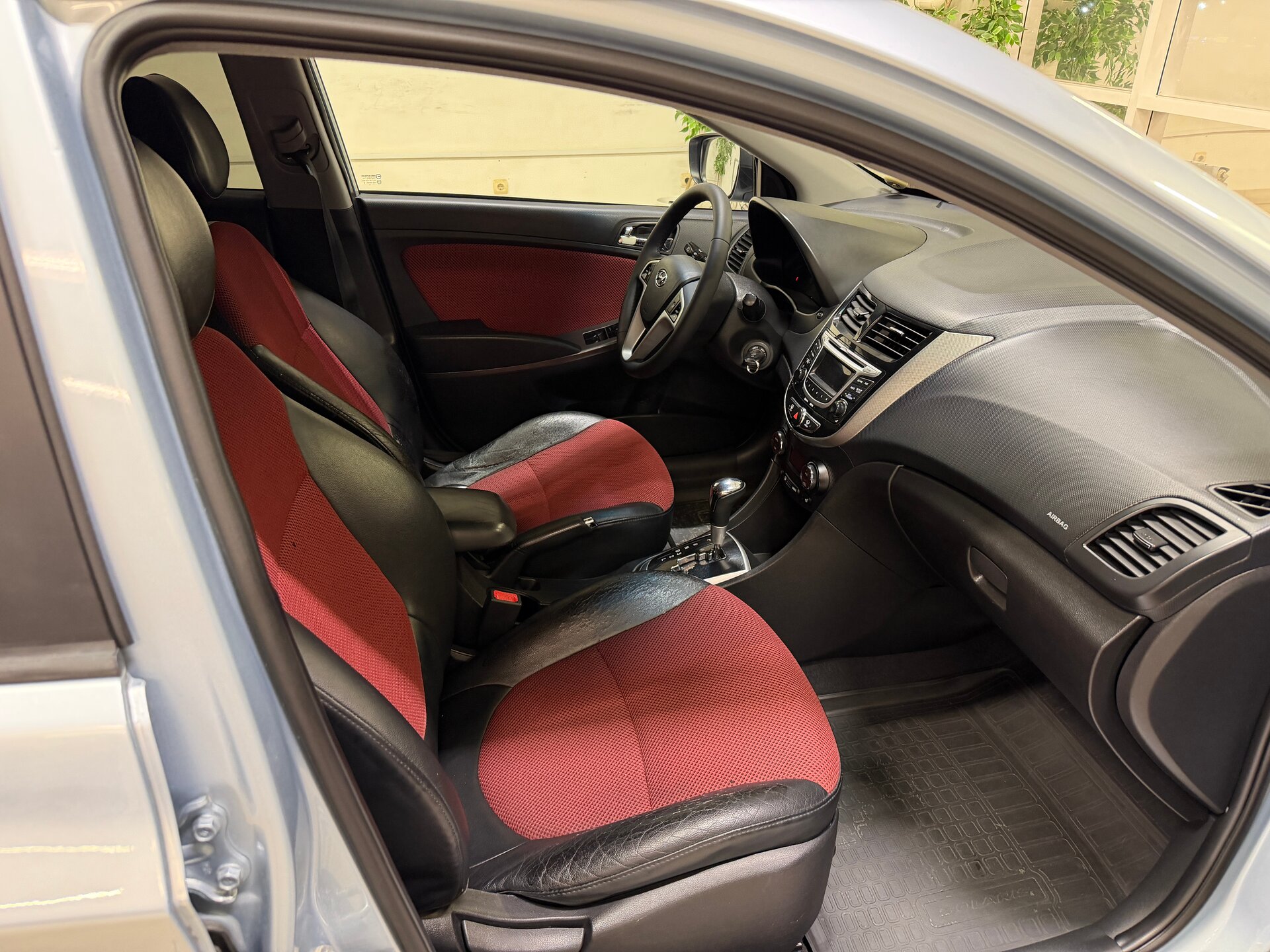 Hyundai Solaris, I 2011