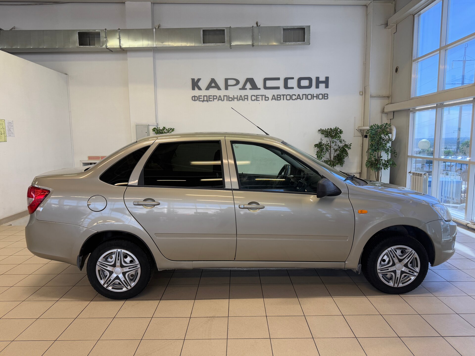 Lada (ВАЗ) Granta, I 2013 Lada (ВАЗ) Granta, I 2013