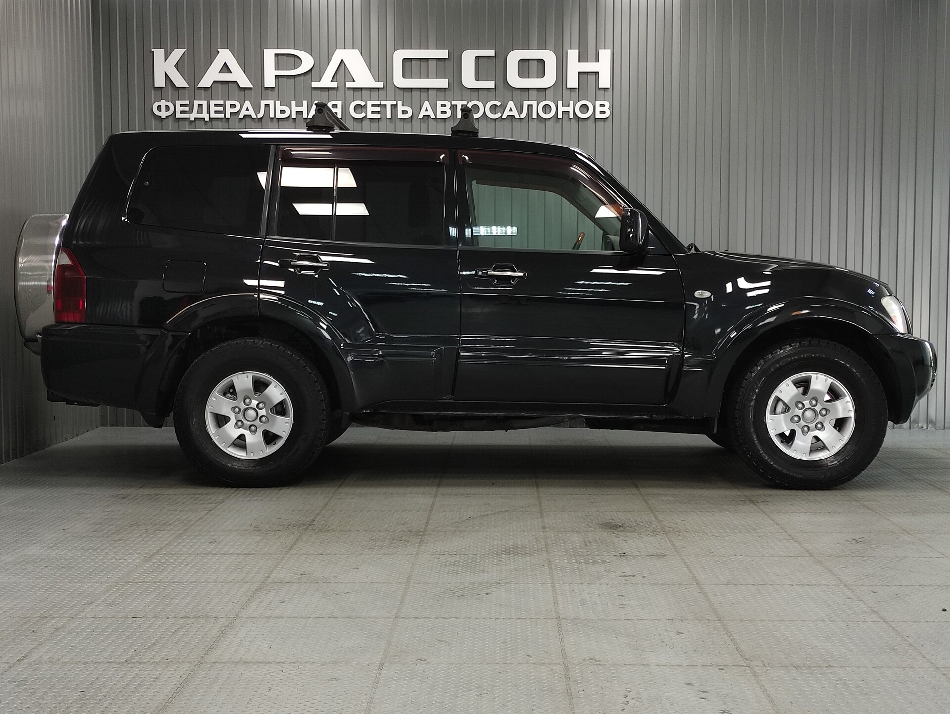 Mitsubishi Pajero, III Рестайлинг 2003 Mitsubishi Pajero, III Рестайлинг 2003