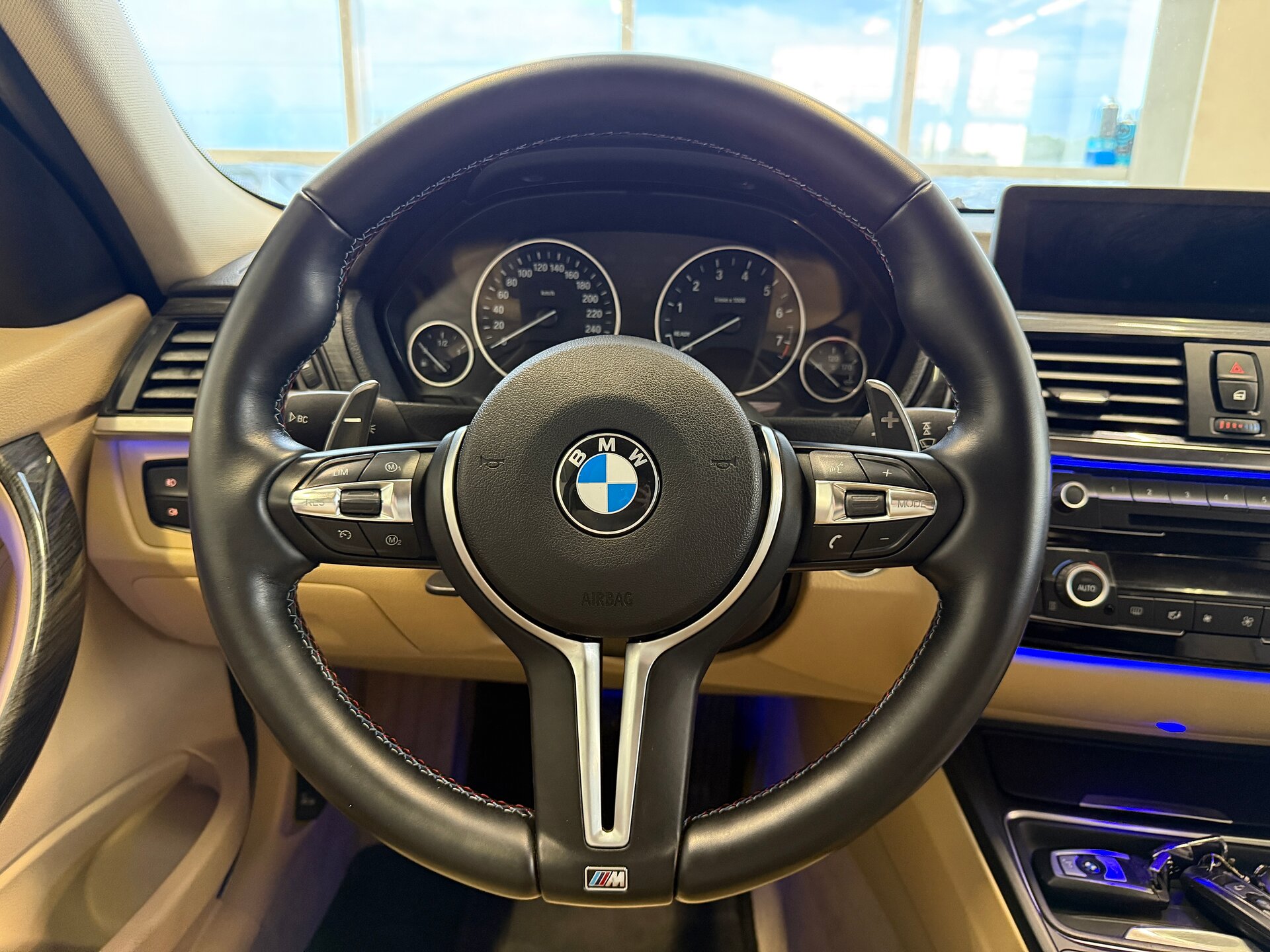 BMW 3 серии, VI (F3x) 2012