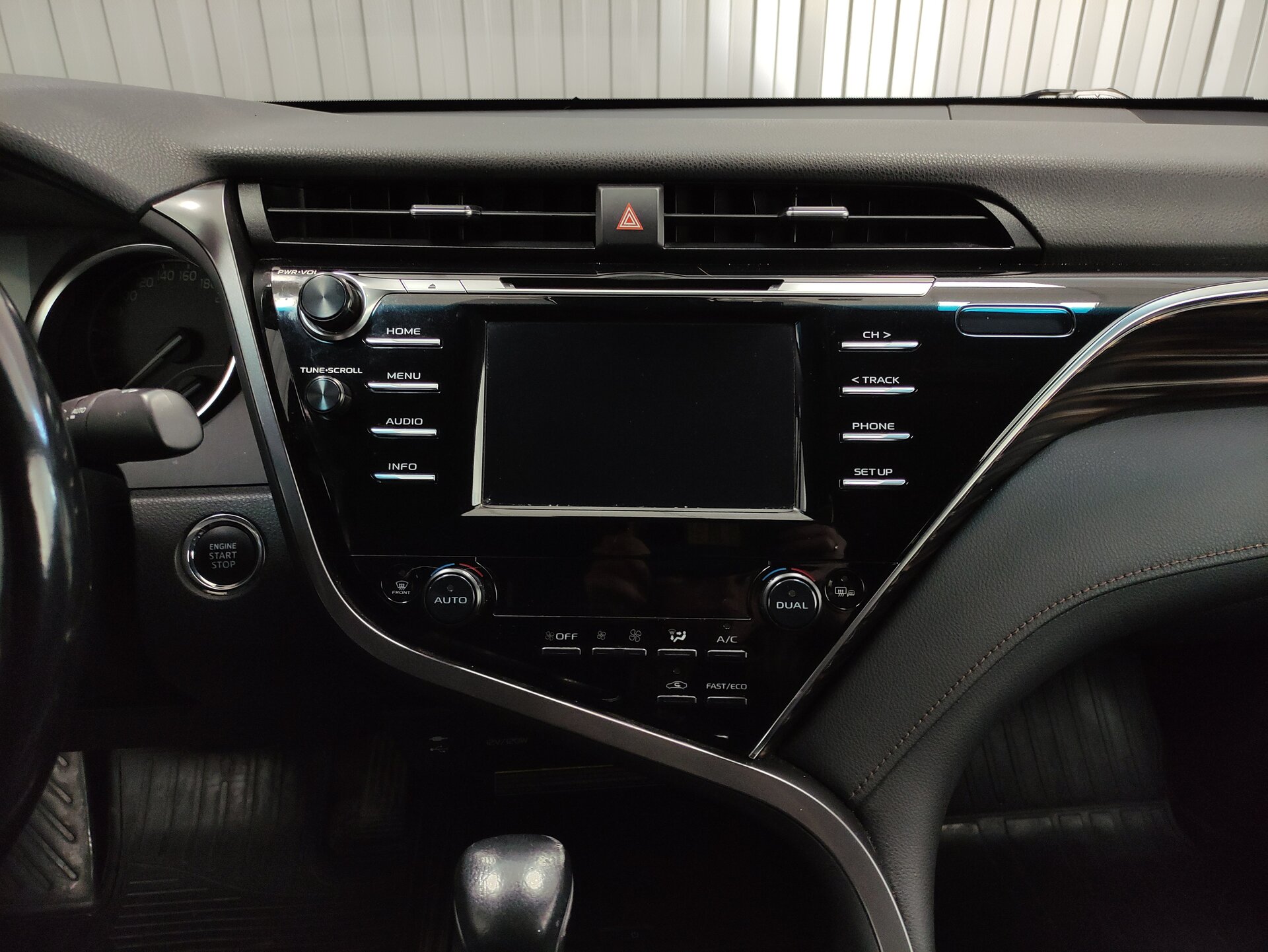 Toyota Camry, VIII (XV70) 2019