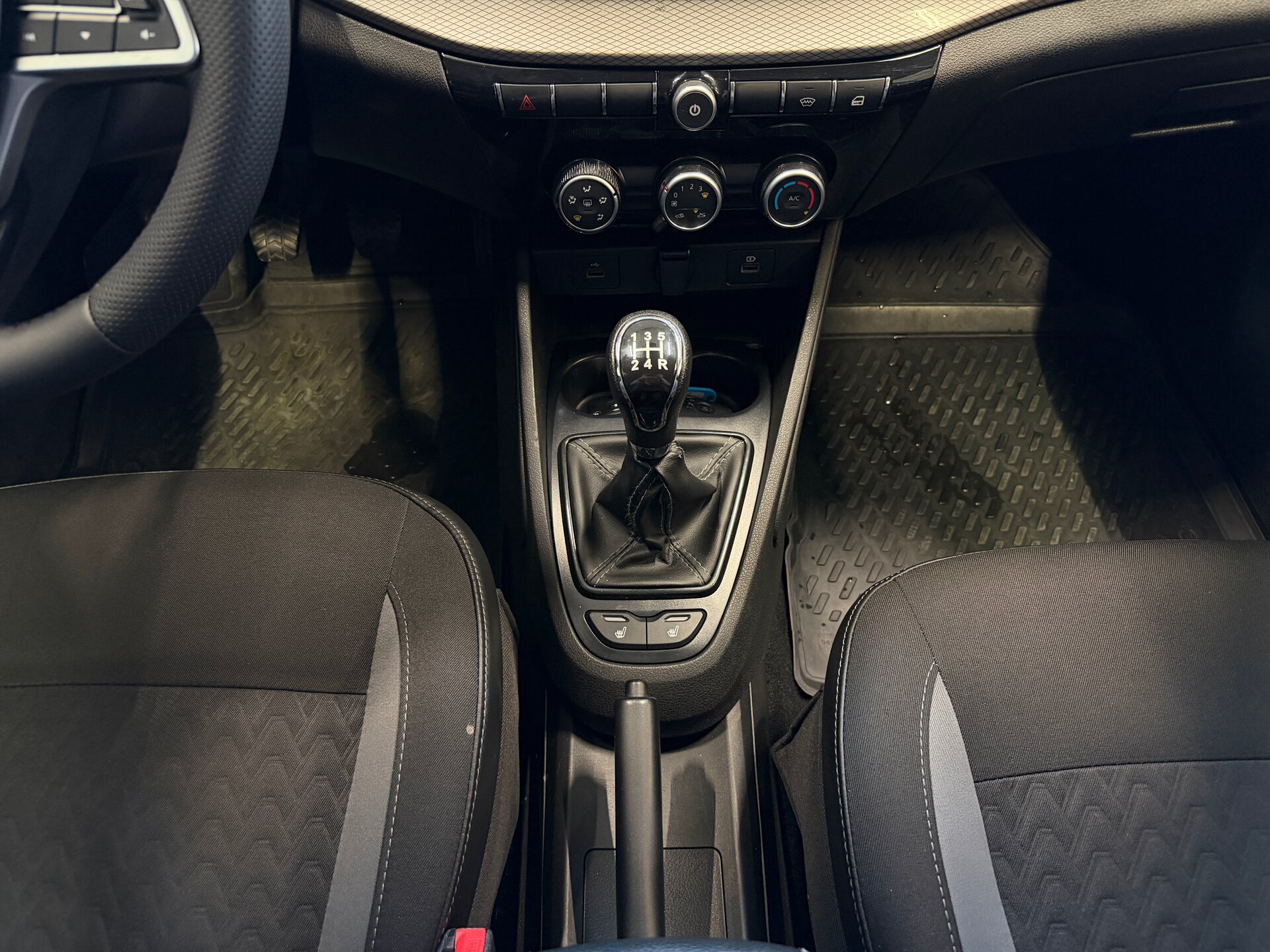 Lada (ВАЗ) Vesta, I Рестайлинг (NG) 2023