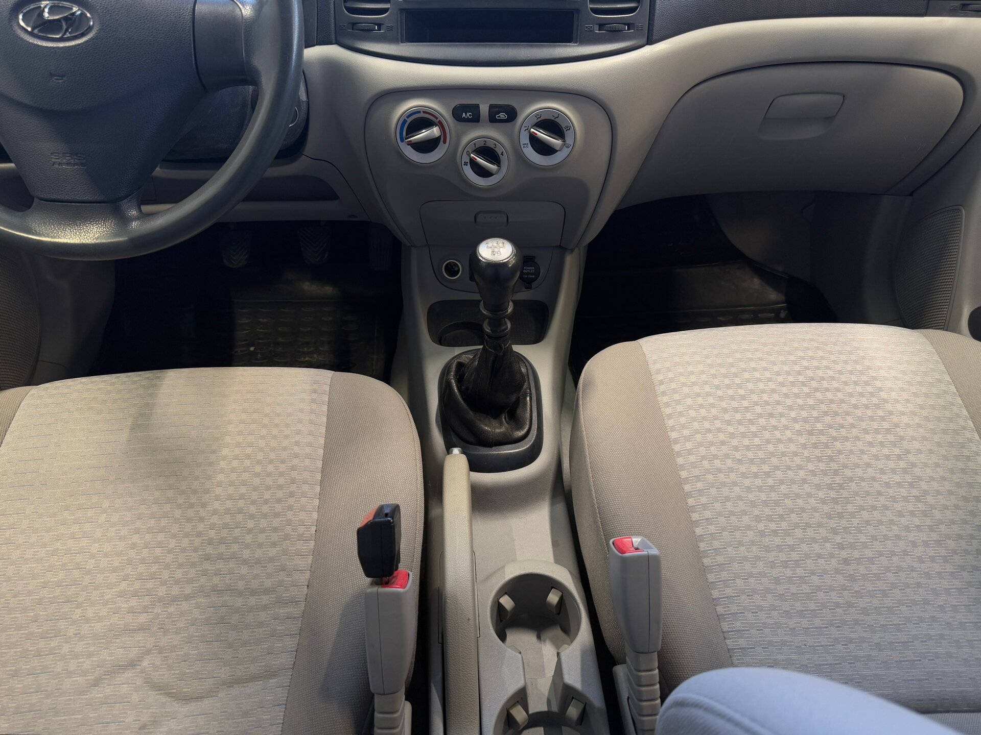Hyundai Verna, II 2006