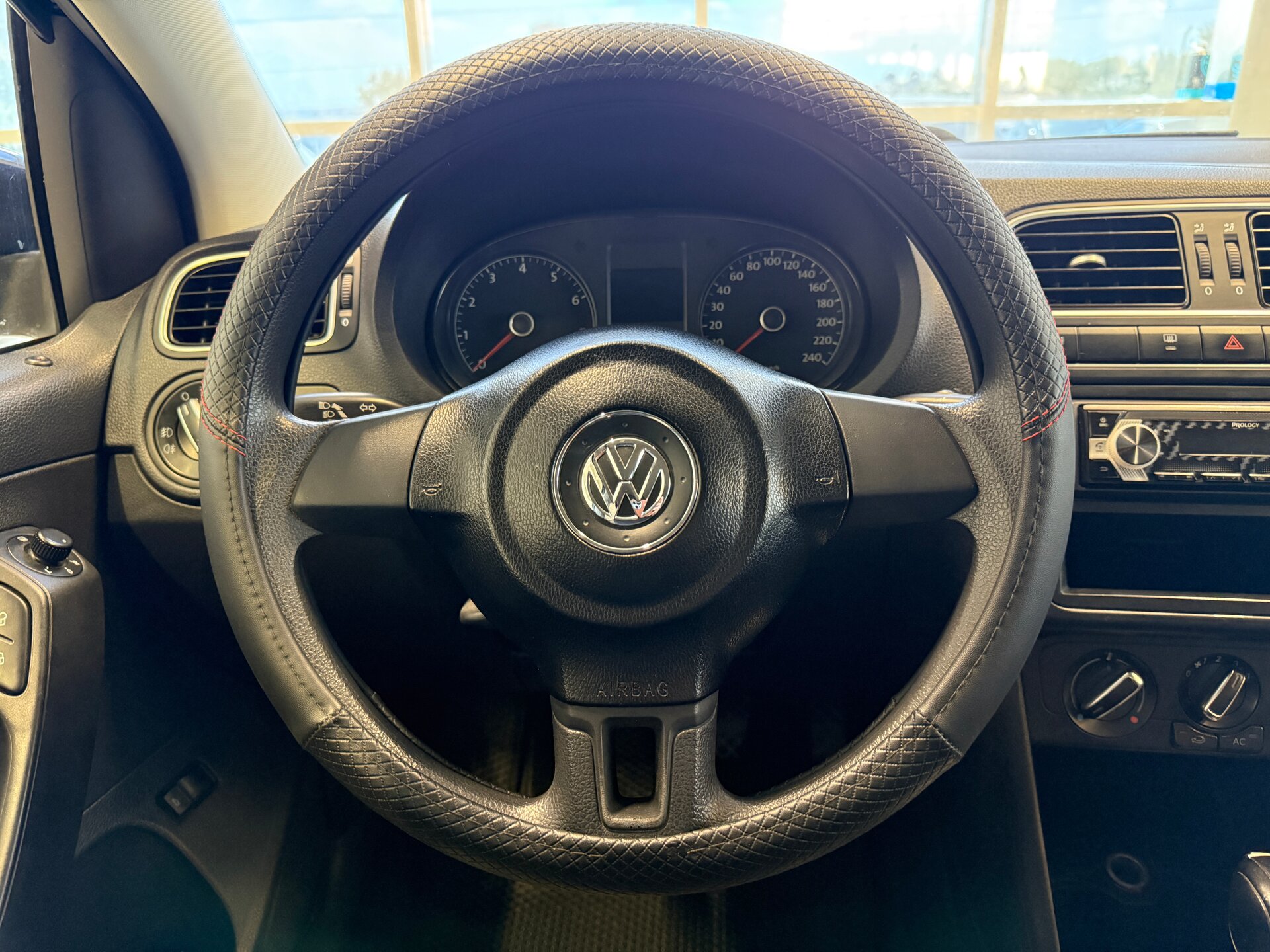 Volkswagen Polo, V 2012