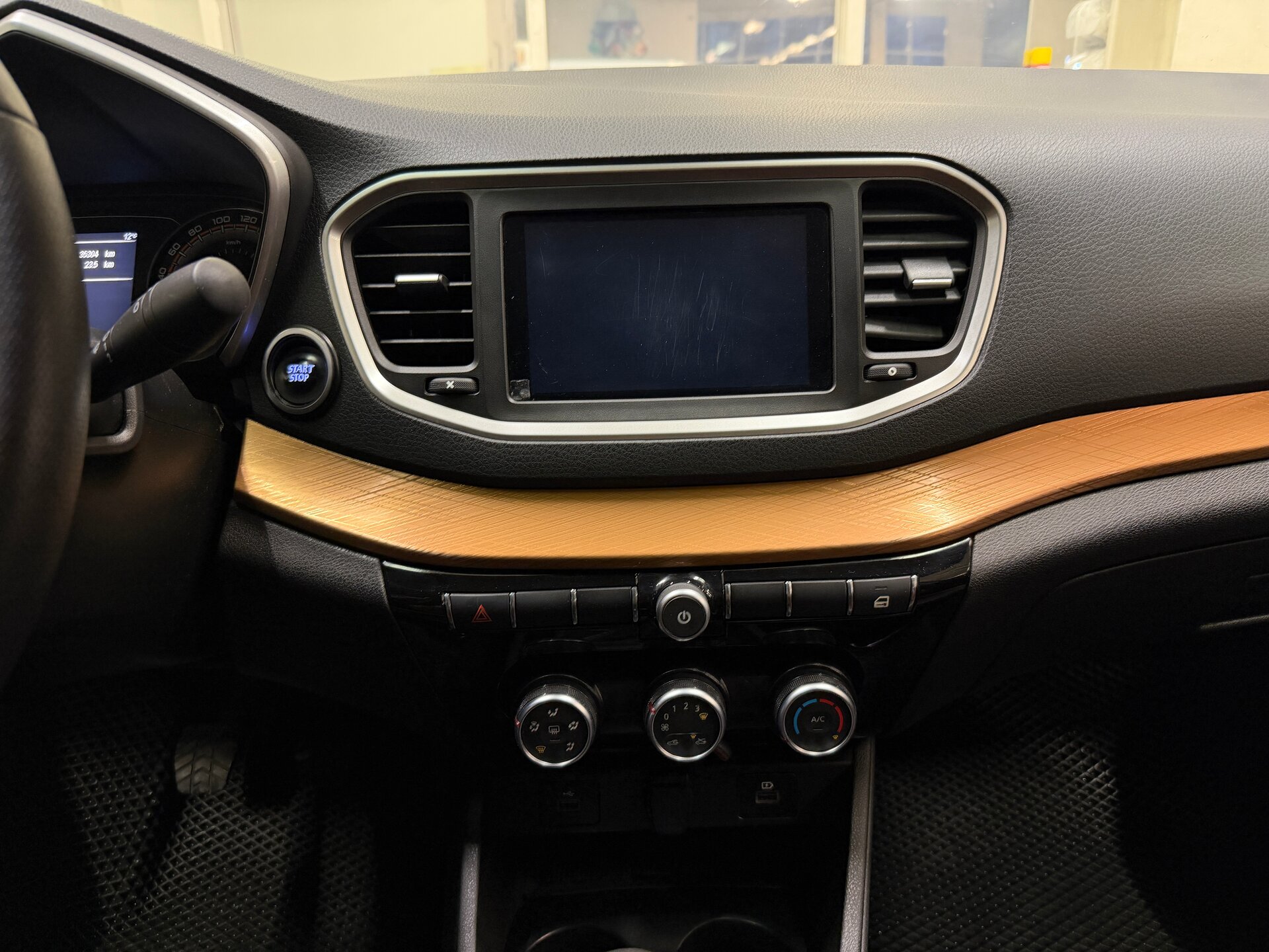 Lada (ВАЗ) Vesta, I Рестайлинг (NG) 2023