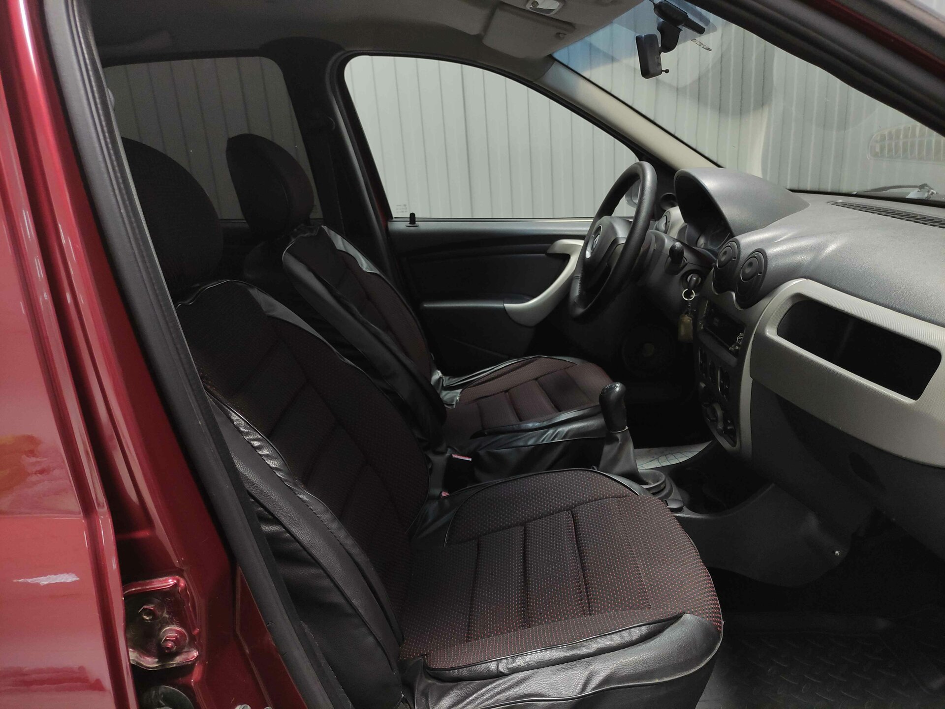 Renault Logan, I Рестайлинг 2011